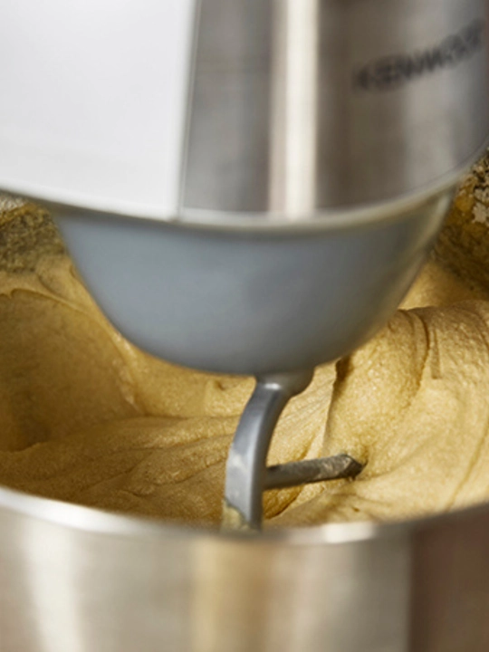 Kenwood Prospero+ KHC29A.X0SI oshxona mashinasi, 1000 Vt, 4,3 l kosa, aksessuarlar bilan