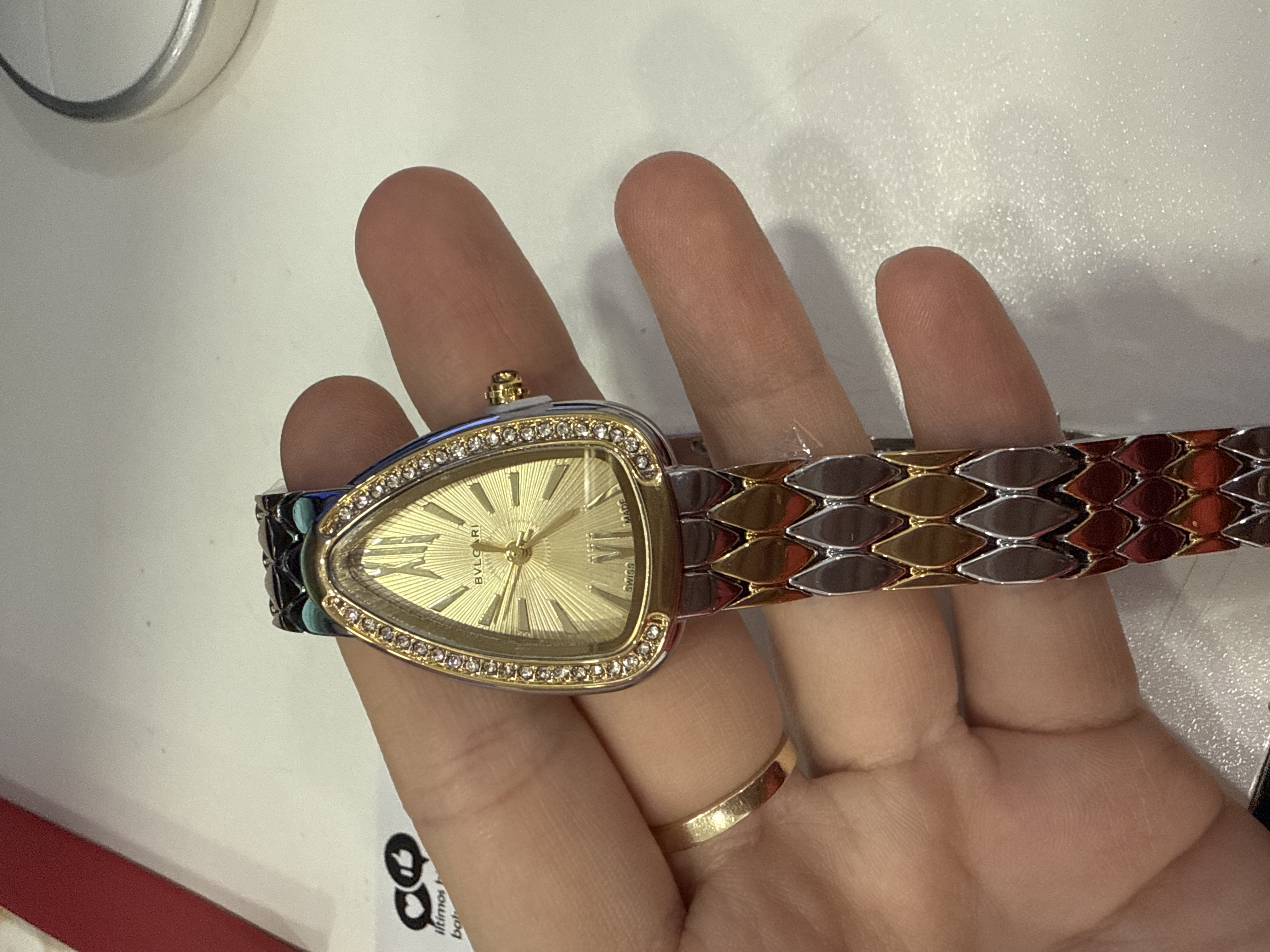 Наручные часы Bvlgari, классический дизайн,bulgari