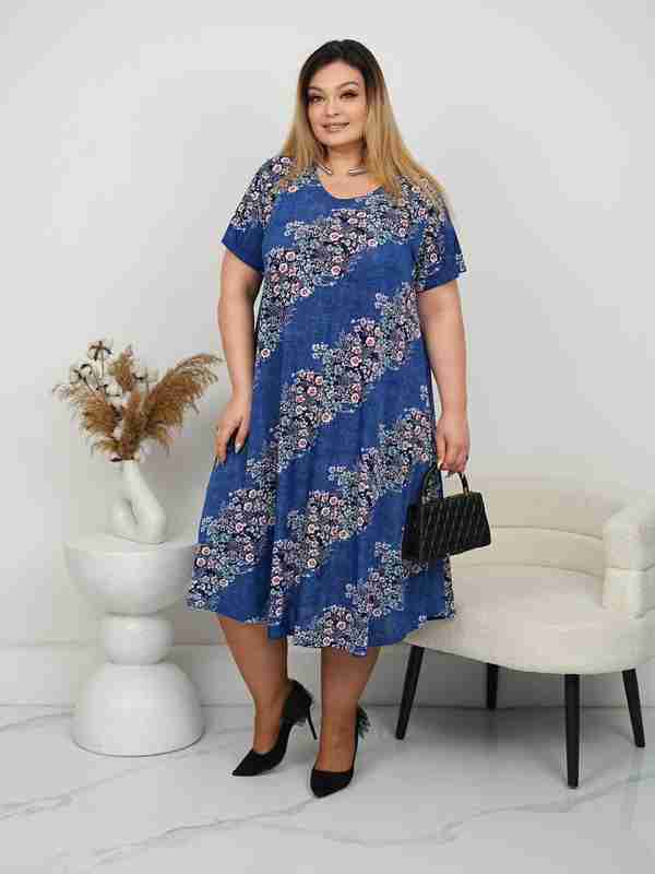 Alla Pugacheva suzish kiyimida