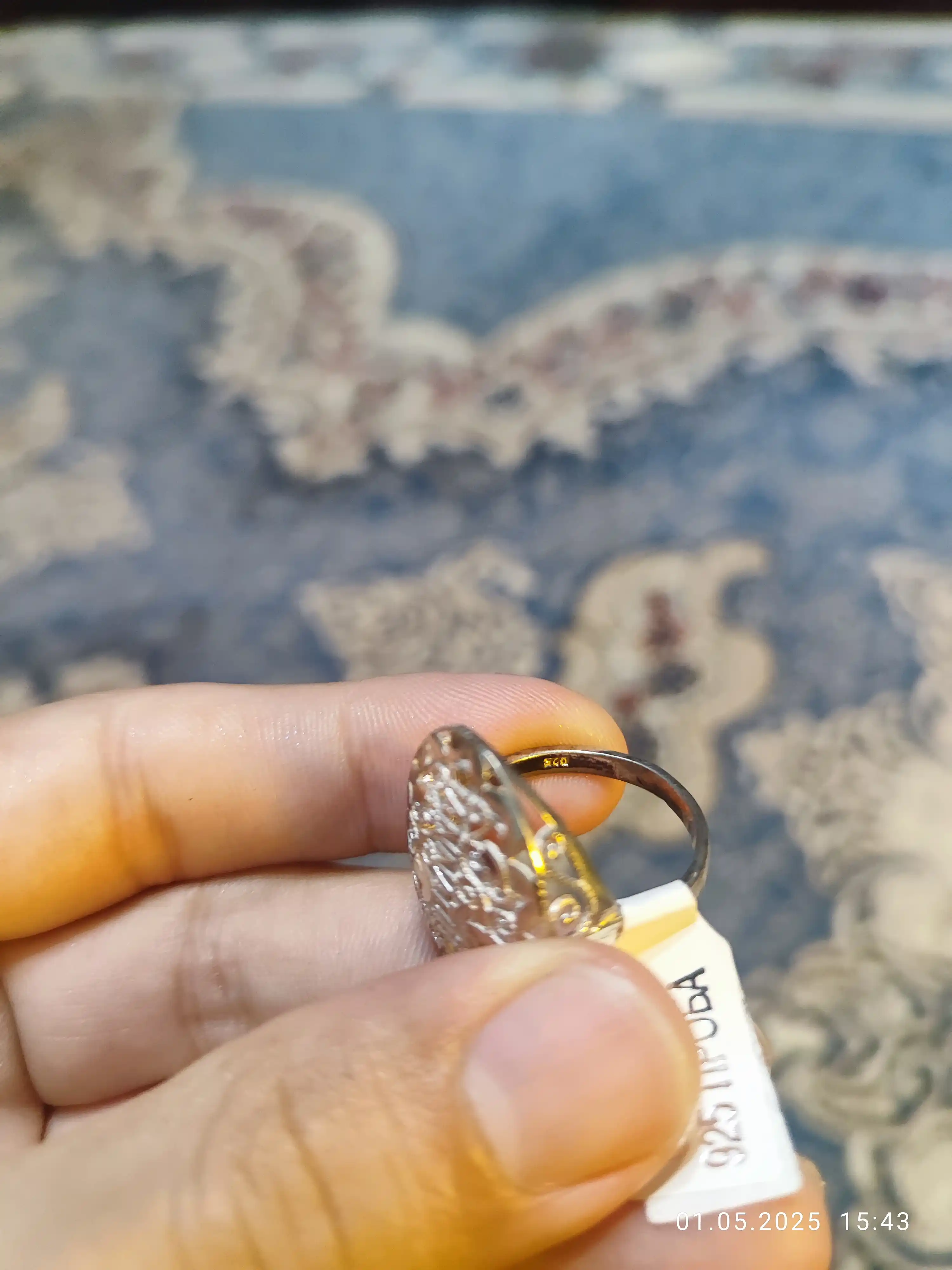 Ayollar kumush uzugi, Sumayya Silver