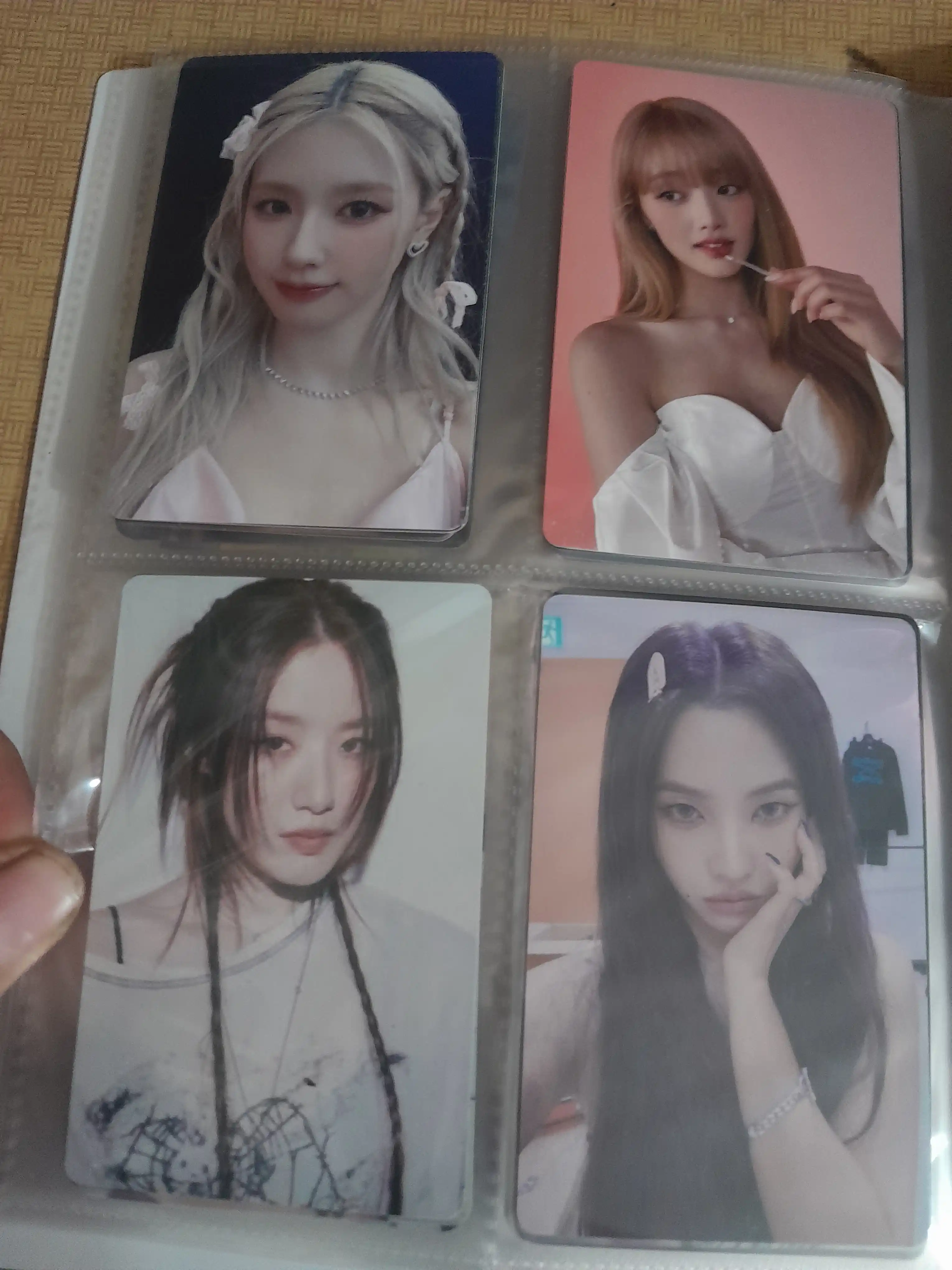 Golografik LOMO kolleksion kartalari K-POP G I-DLE, 55 dona, "GIDLE"