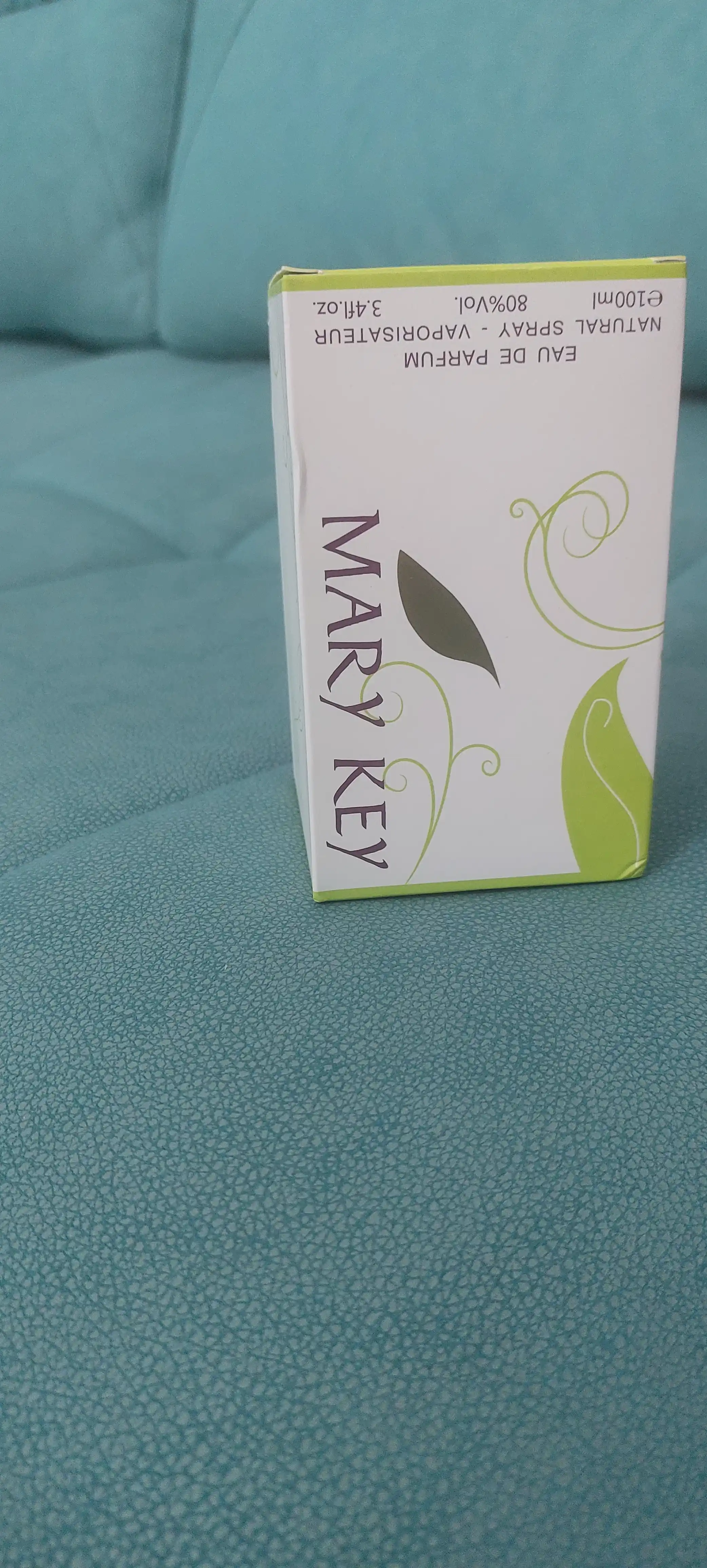 Ayollar uchun parfyumlangan suv Mary Key, 100 ml