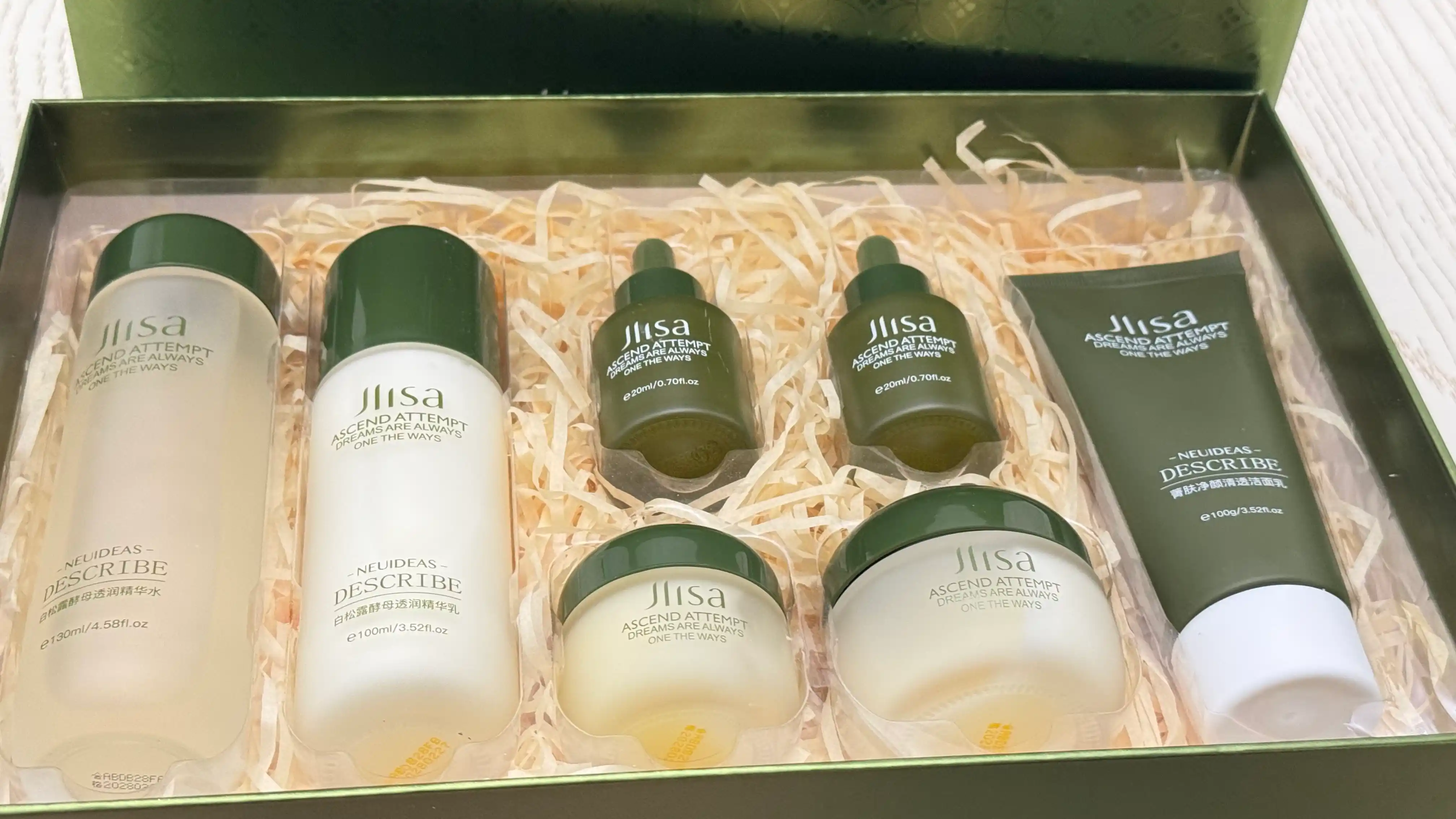 Yuzga uxod nabor, kosmetik to'plami JLISA, 7 si 1 da ajinlarga qarshi, ayollarga sovg'a