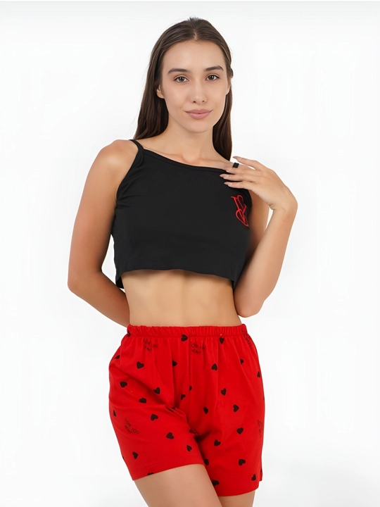 Ayollar pijamasi, mayka bilan shortilkar, razmer standart