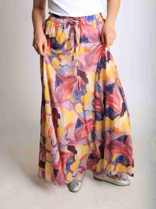 Qora va oq yashirin jinsiy aloqa Mushukdagi naqshli igna va mixlar