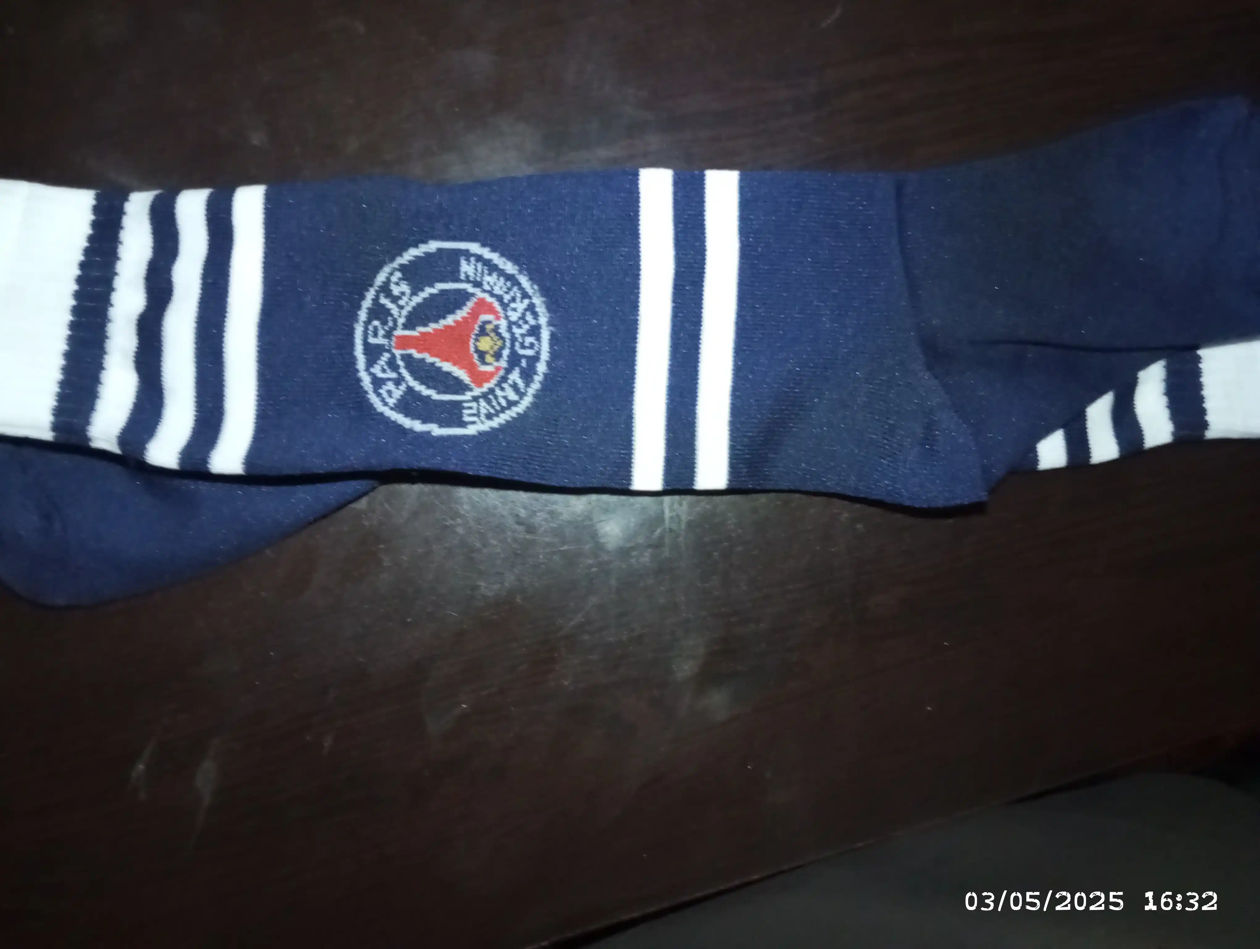 Futbol getrilari, paypoqlari. 34-41 Gacha. Maktab uchun