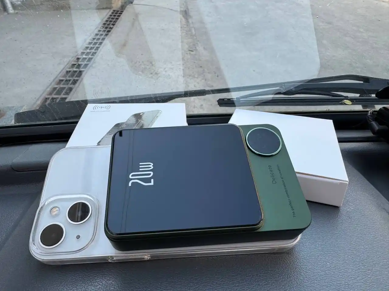 Внешний аккумулятор MagSafe, PowerBank 10.000 mAh, 20 Вт магнитный, с быстрой зарядкой