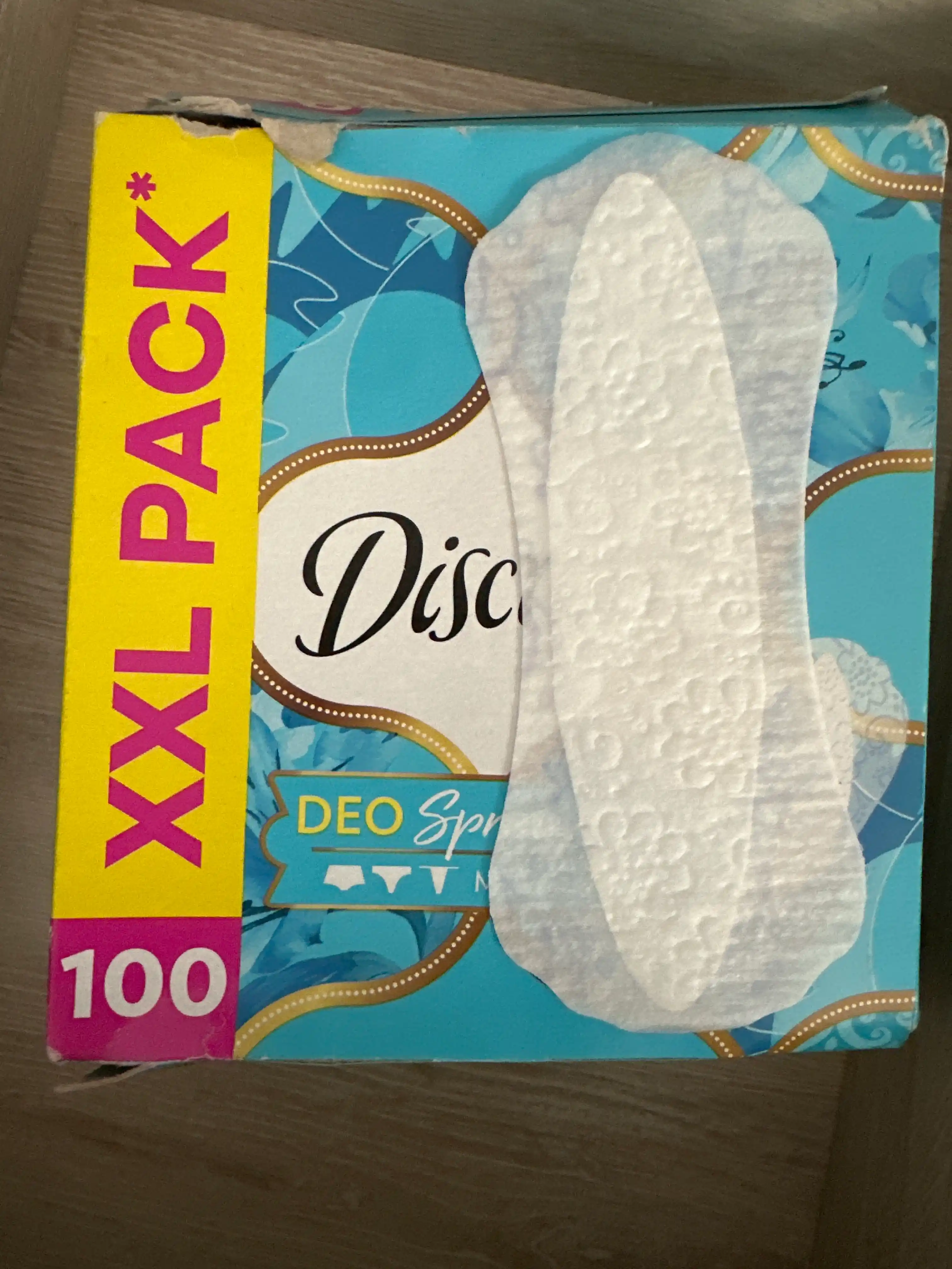Kundalik prokladkalari Discreet Multiform Bahor shabadasi, 100 dona.