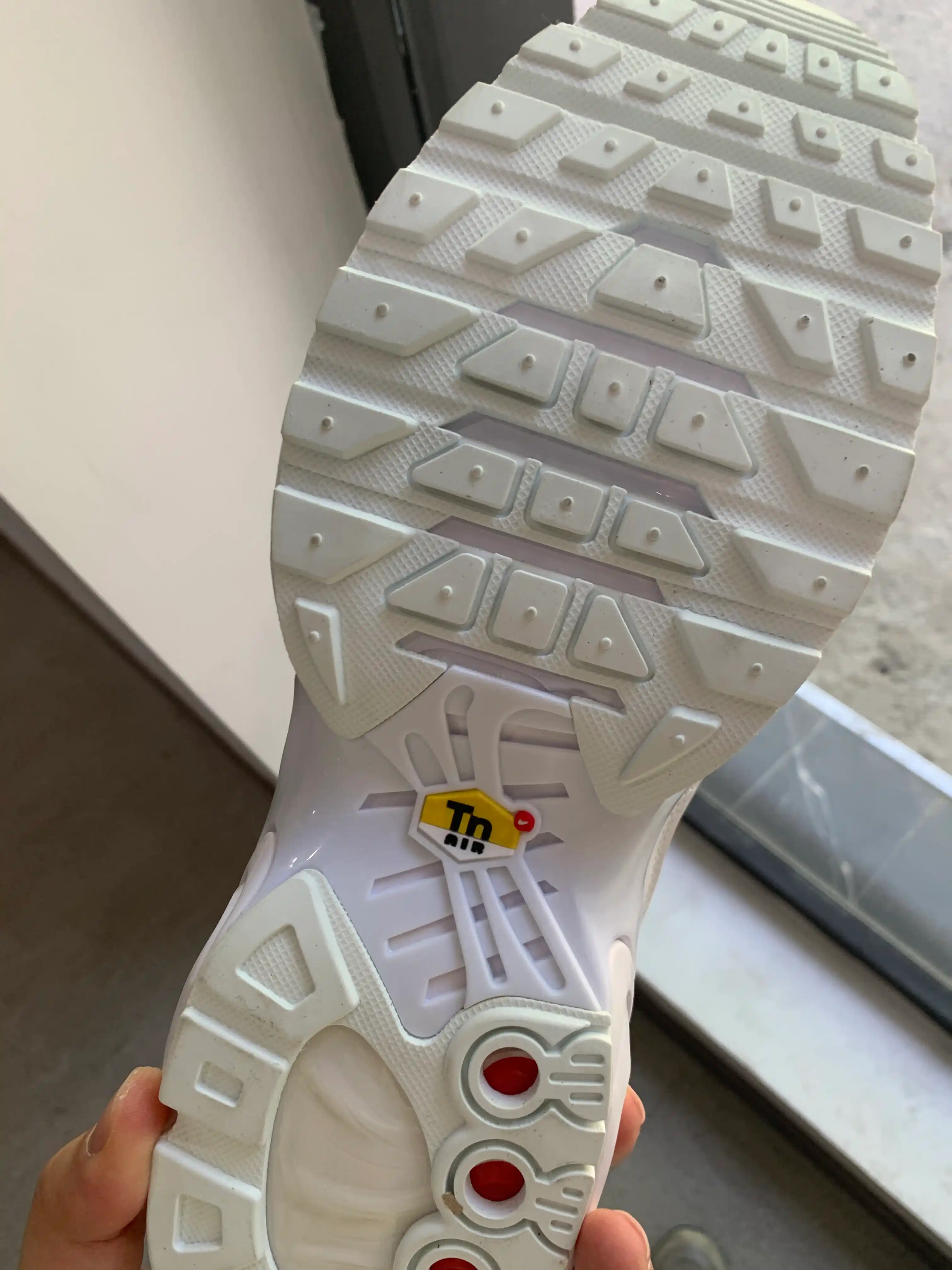 Erkaklar, ayollar va o'smirlar uchun Nike Air Max Plus TN krossovkalari, sport, 40-48