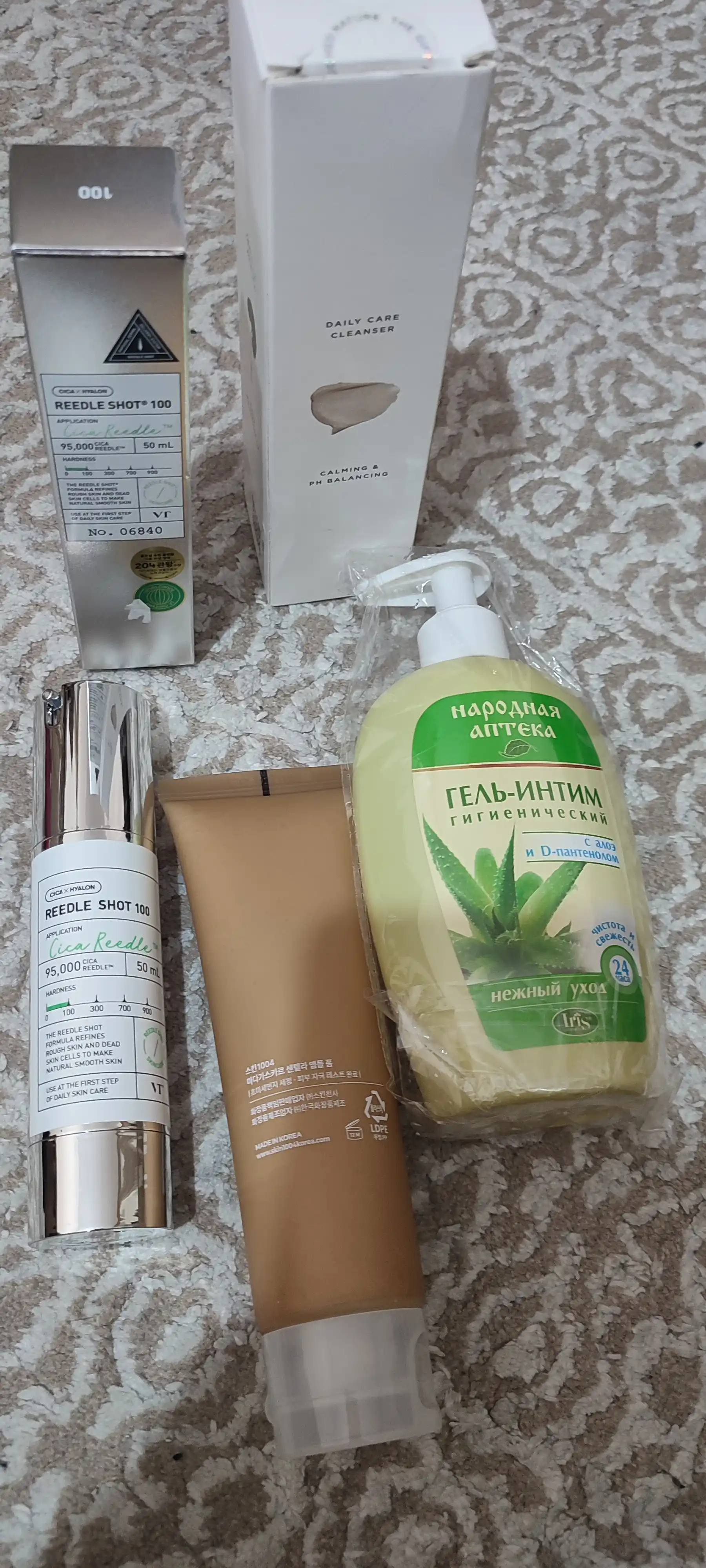 Гель-интим гигиенический Iris Cosmetic Народная Аптека Алоэ+D-пантенол, 250 мл