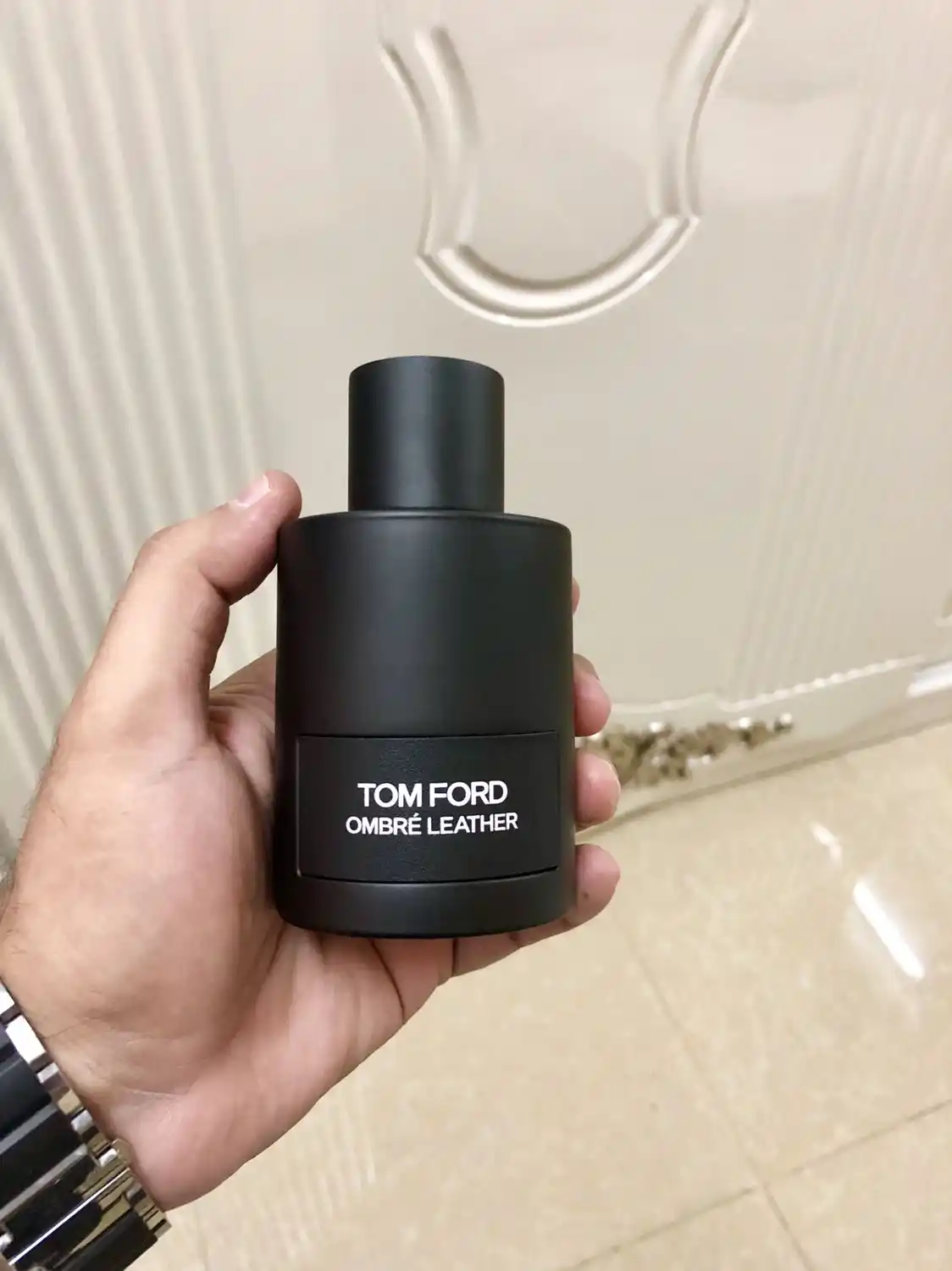 Ayollar va erkaklar uchun parfyumlangan suv Tom Ford Ombre Leather, 100 ml