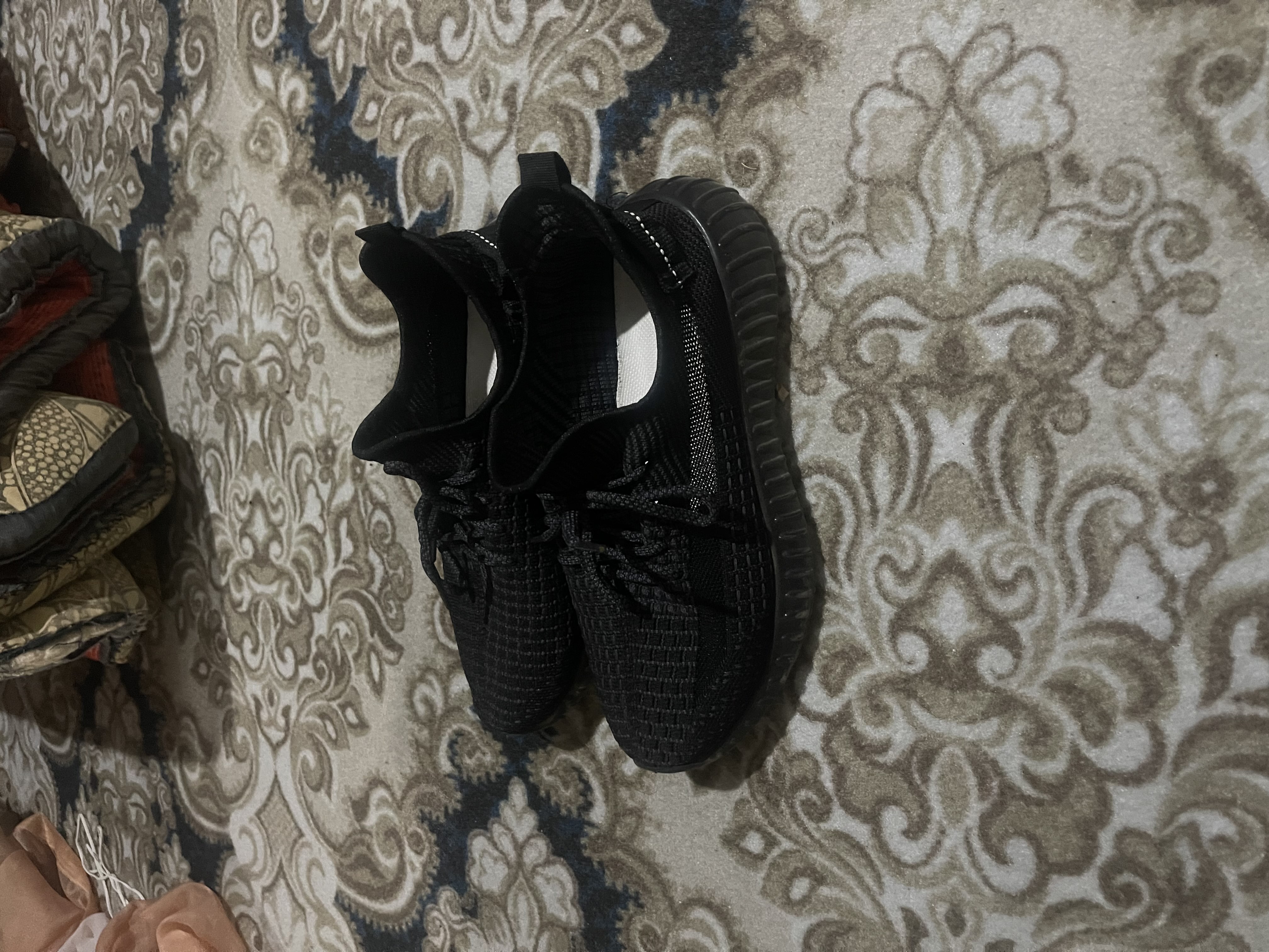 YEEZY ayollar va erkaklar uchun yengil krossovkalari, 36-44