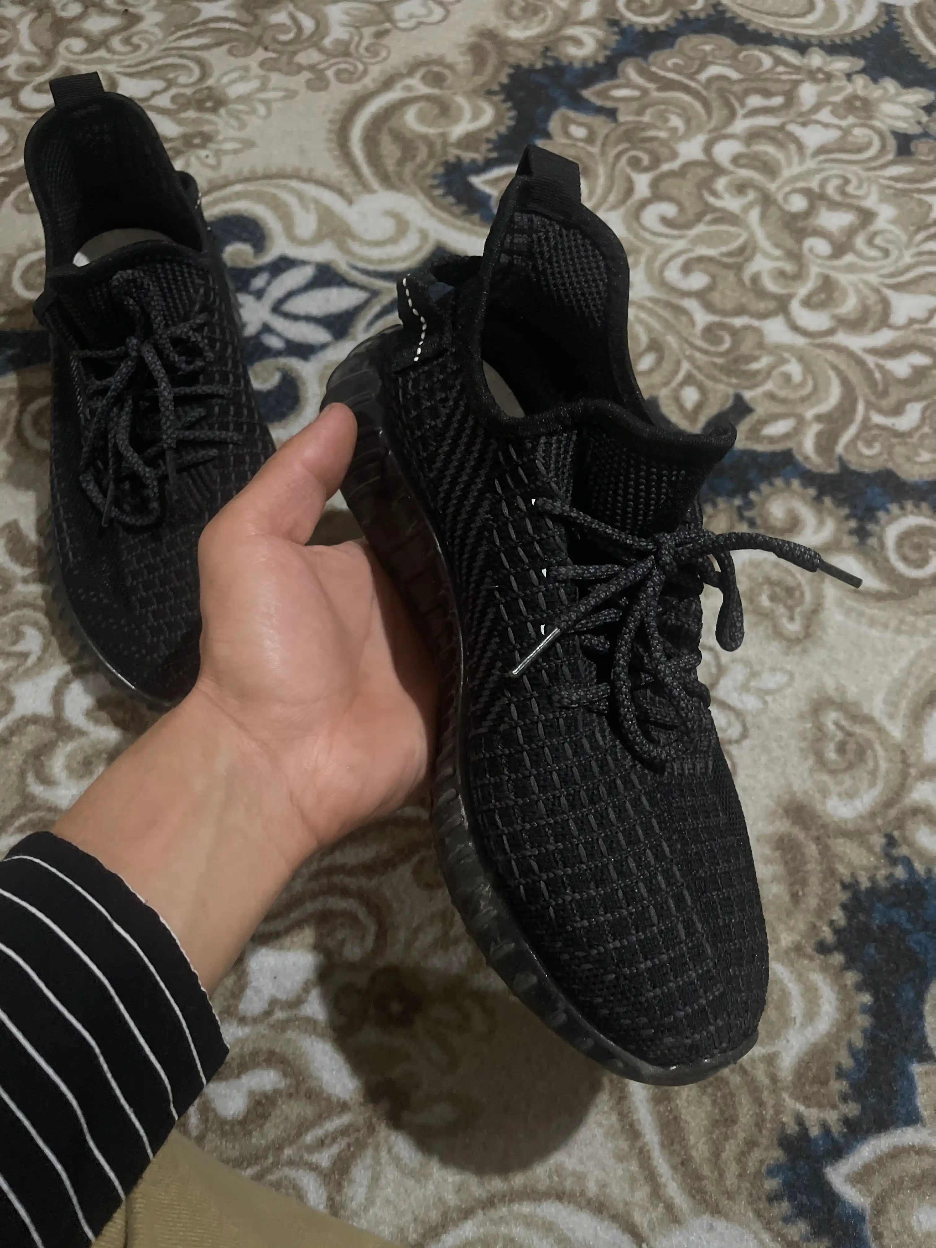 YEEZY ayollar va erkaklar uchun yengil krossovkalari, 36-44