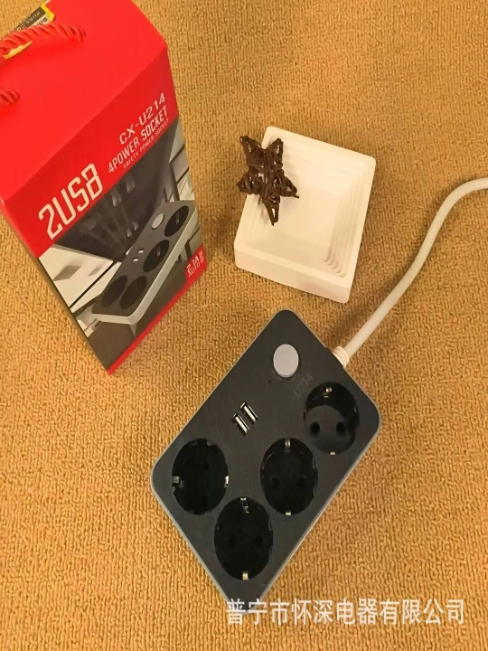 Сетевой фильтр CX-U214 рассчитан на 4 РОЗЕТКИ и 2 USB