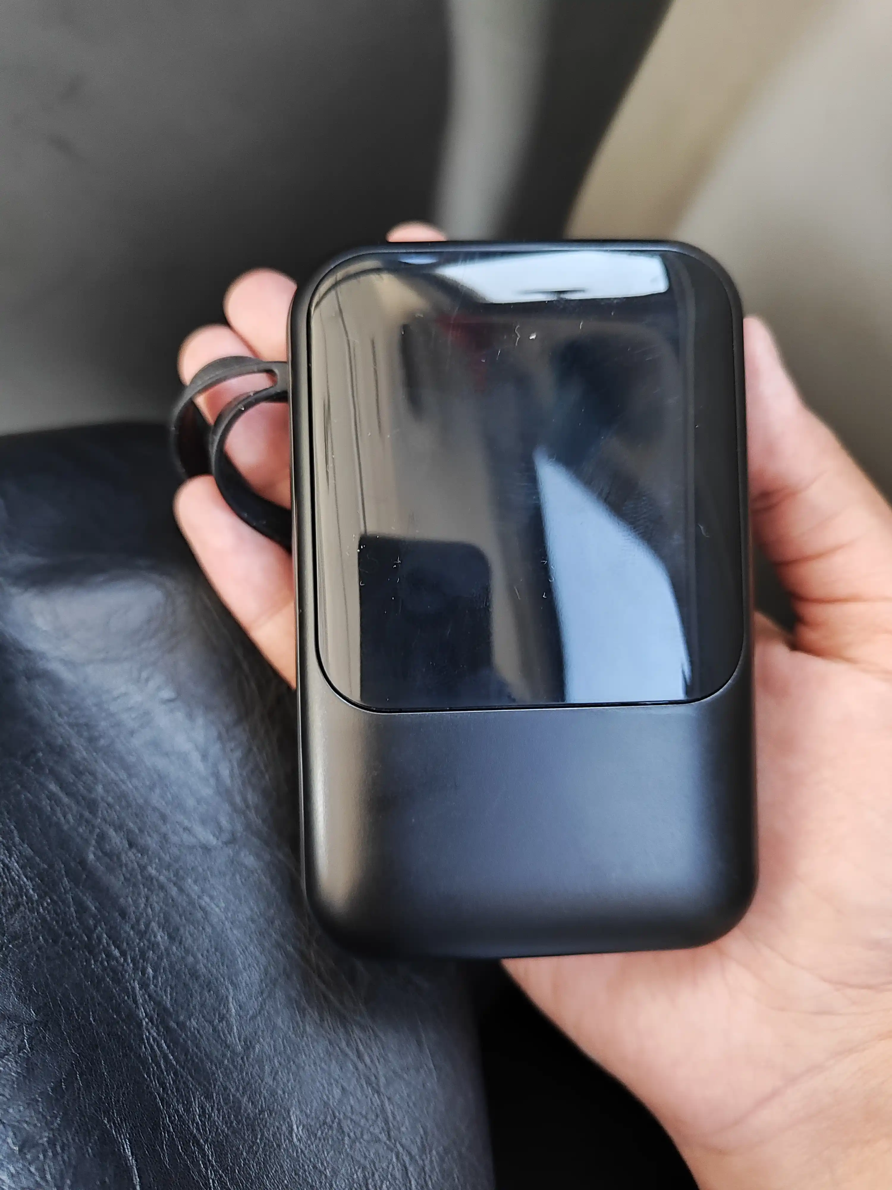 Tashqi akkumulyator power bank iPhone, Android uchun