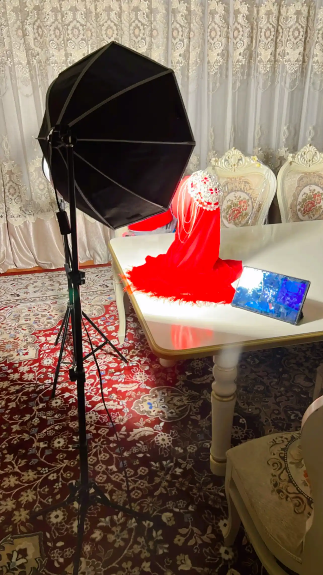 Doimiy yorug'lik softbox to'plami, shtativ va RGB lampa bilan, studiya yoritgichi