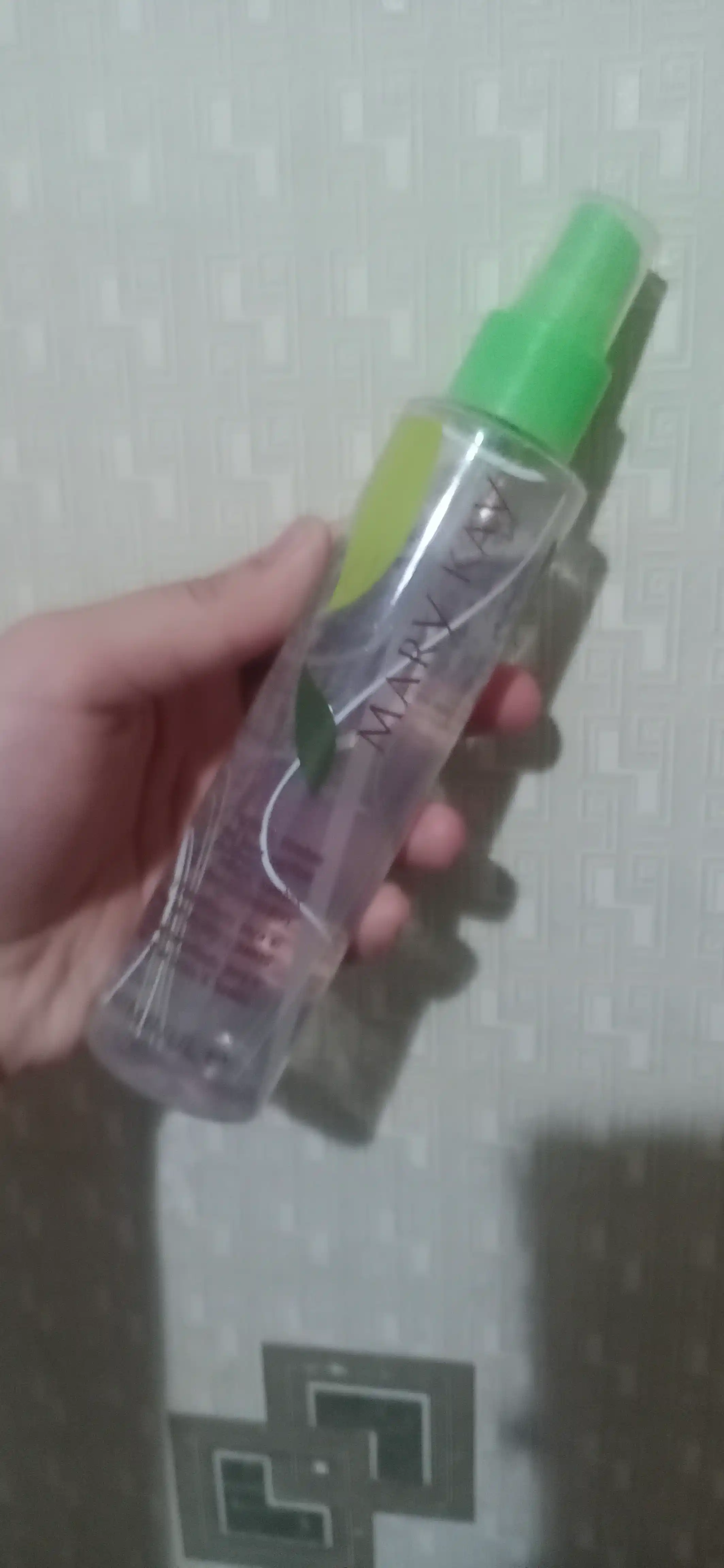 Mary kay tana spreyi lotos va bambuk, 147 ml