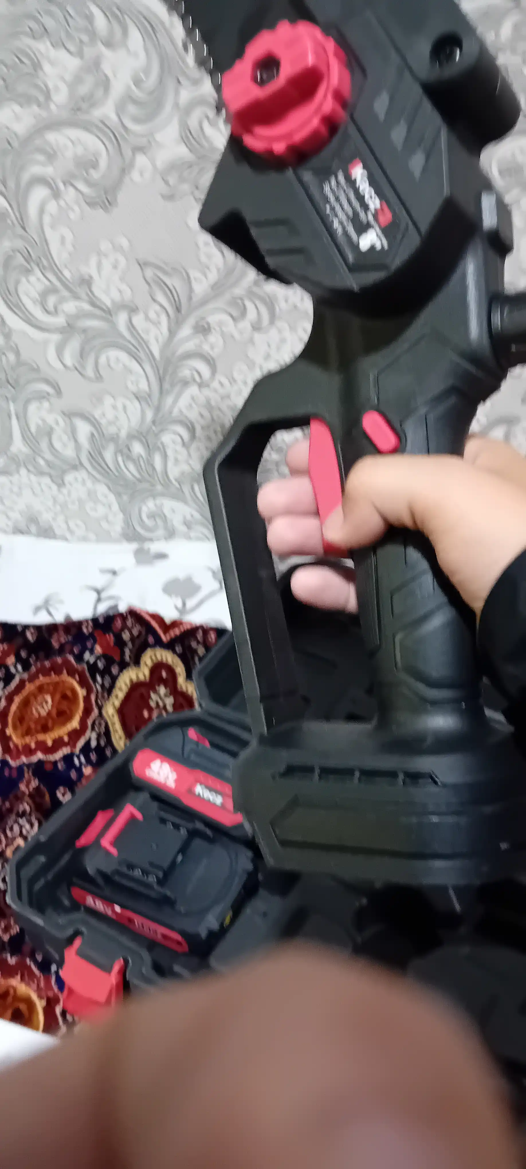 Цепная мини пила KECZZ, аккумуляторная, бесщеточный, 8 дюймов, 20 см, с кейсом