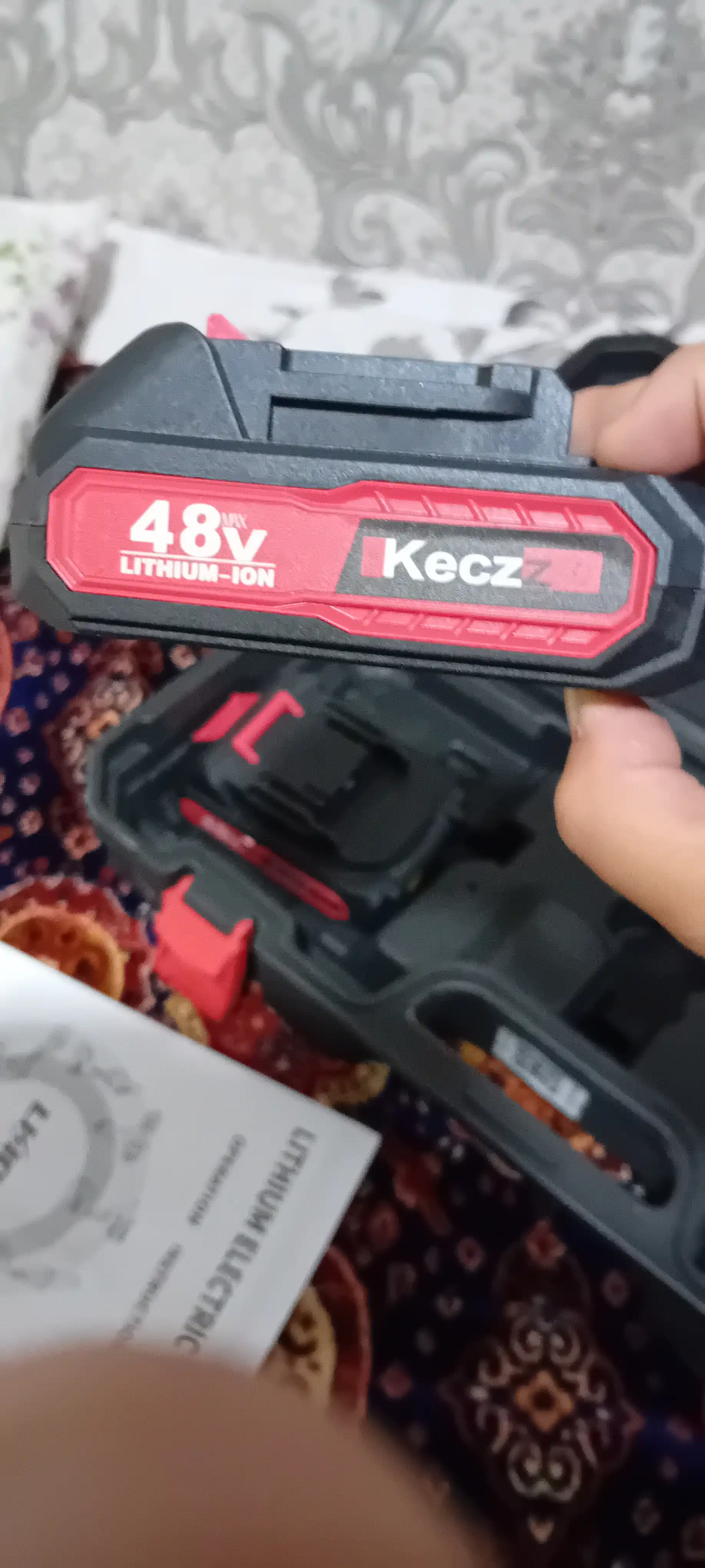 Цепная мини пила KECZZ, аккумуляторная, бесщеточный, 8 дюймов, 20 см, с кейсом