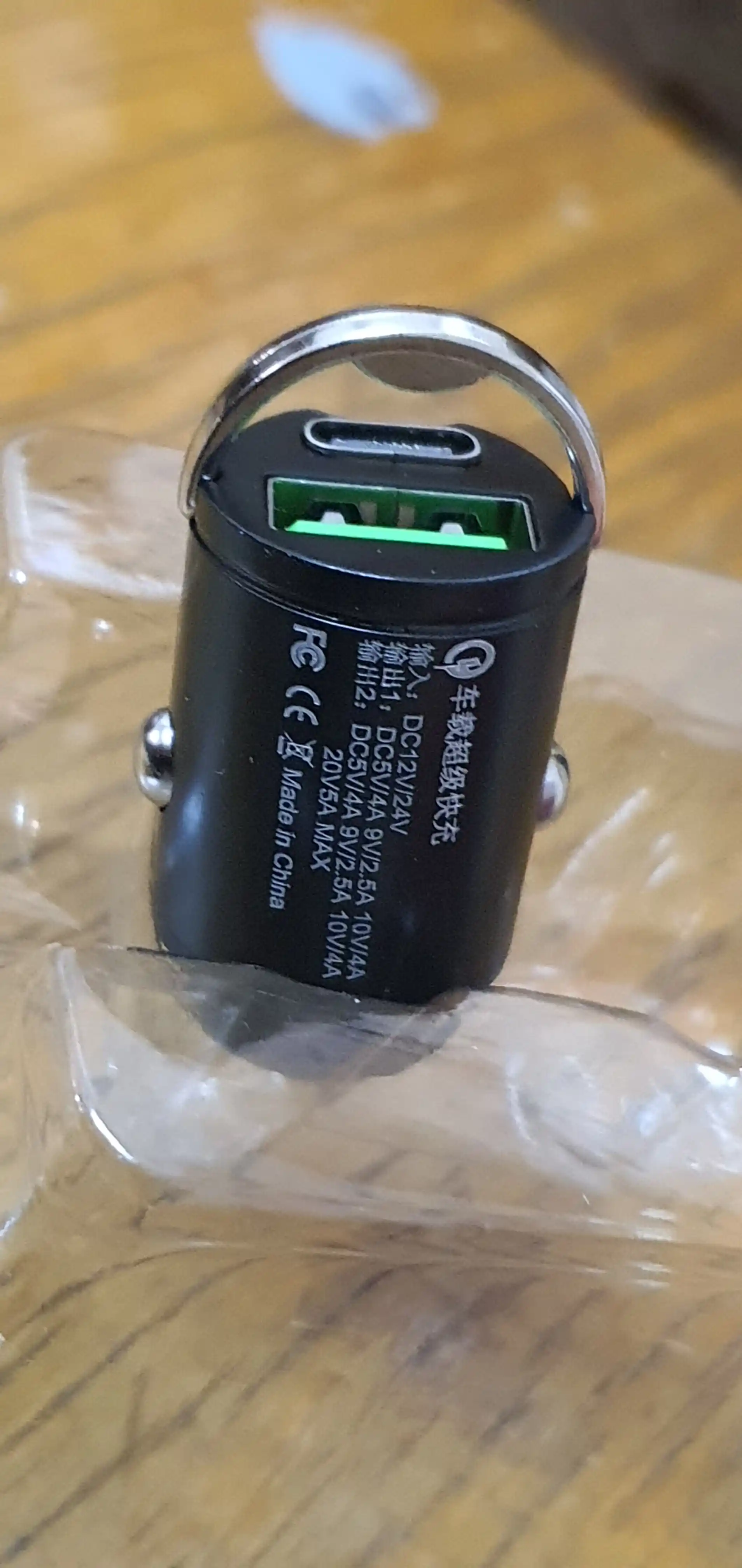 Avtomobil zaryadlovchi, USB-A + Type C
