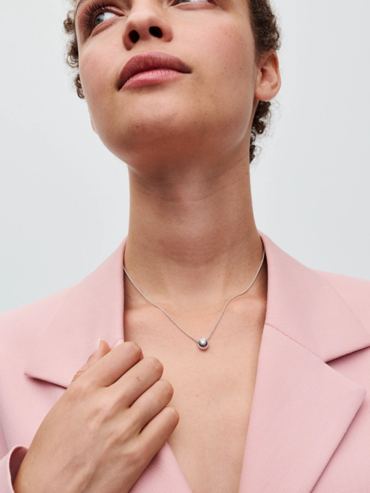Pandora “Sparkling Halo” marjoni, 925 kumush va kubik sirkoniy bilan 391174C01
