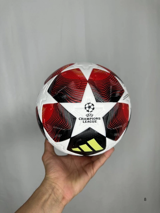 Futbol to'pi Chempionlar ligasi 2025