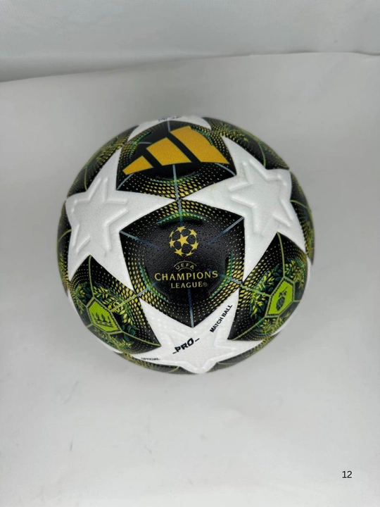 Futbol to'pi Chempionlar ligasi 2025