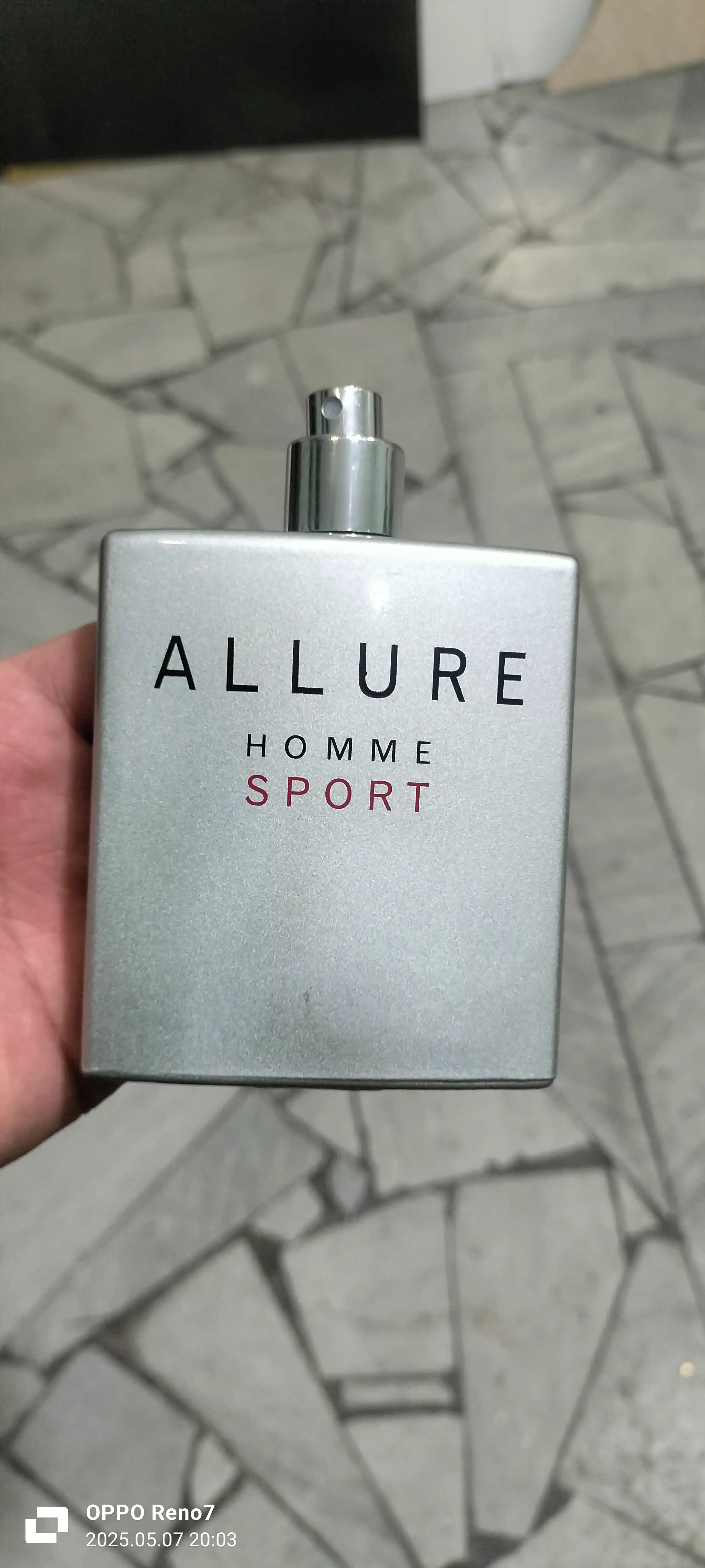Chanel Allure Homme Sport xushbo'ylangan suvi