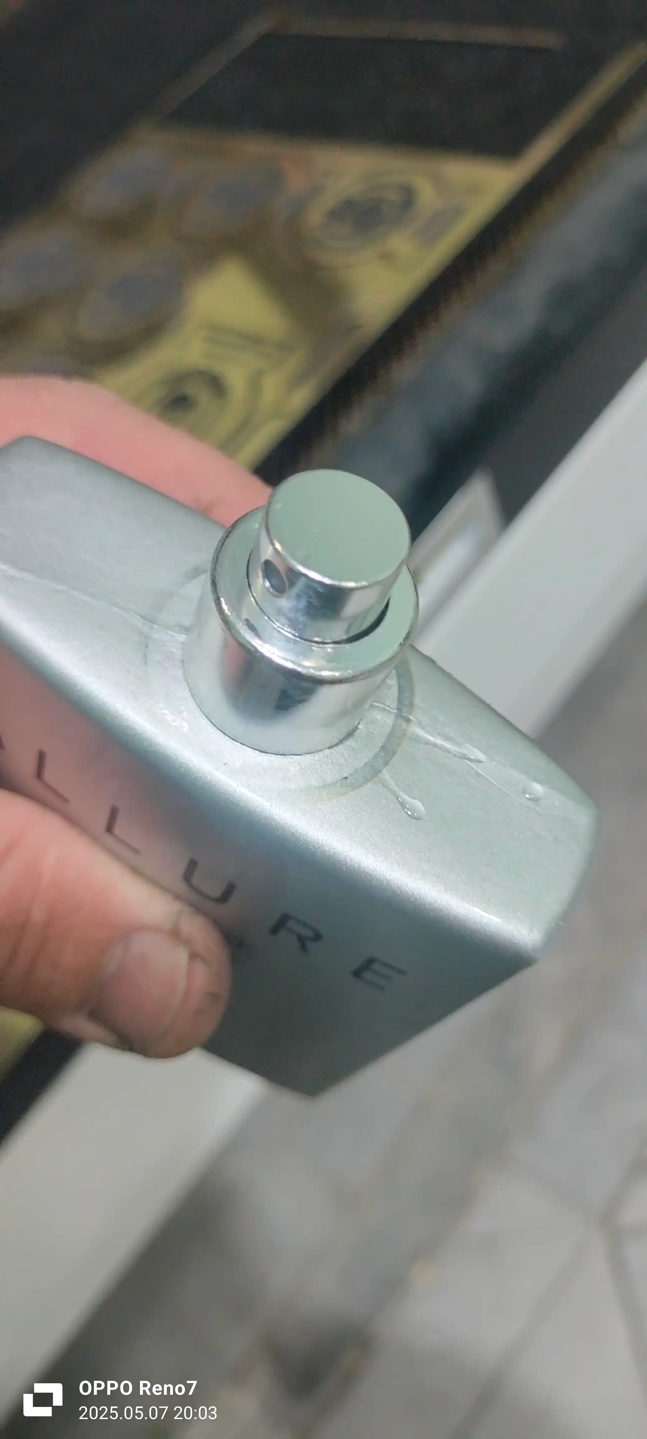 Chanel Allure Homme Sport xushbo'ylangan suvi
