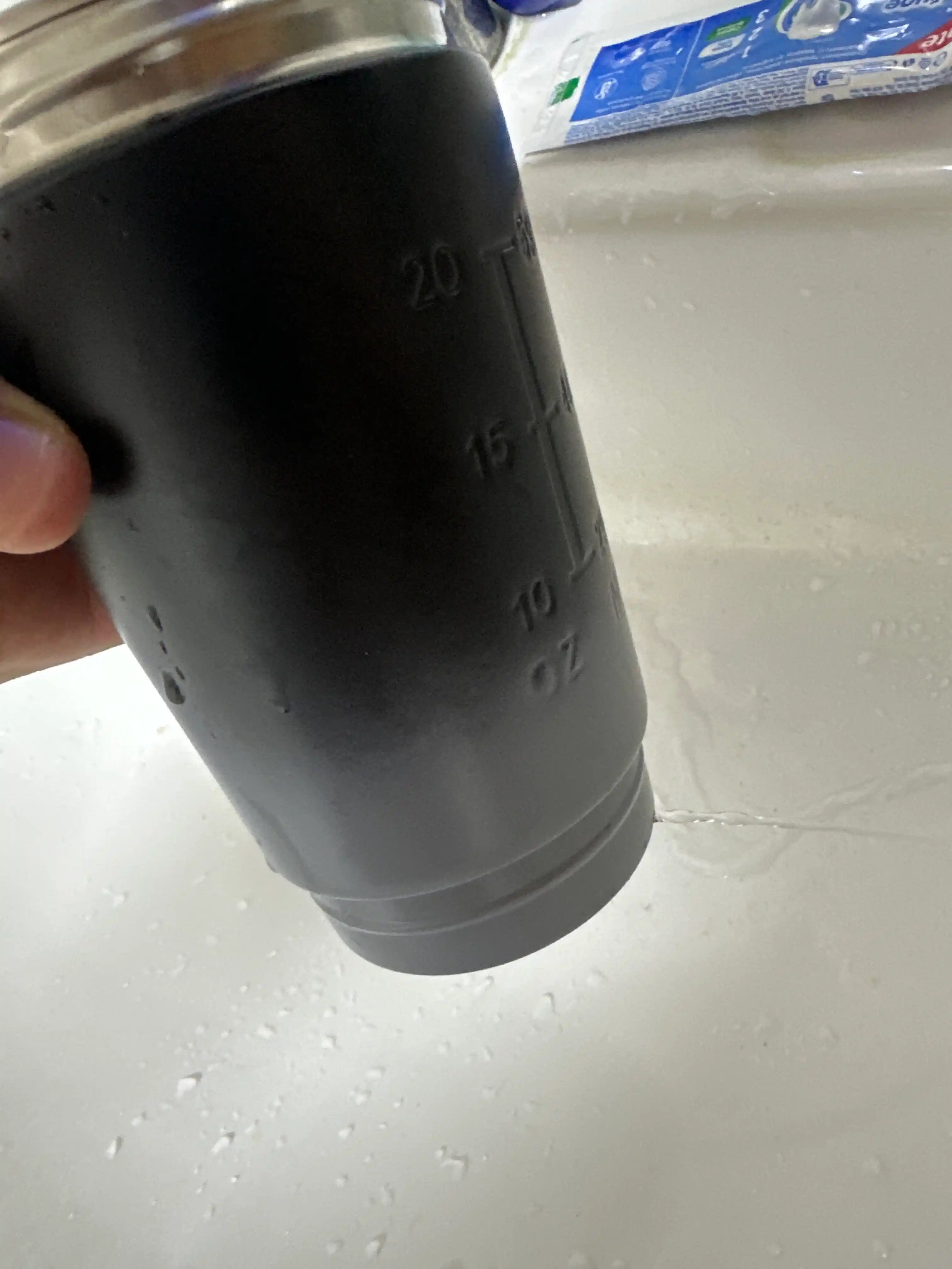 7 SABER stakanli Shaker, metall, 600 ml