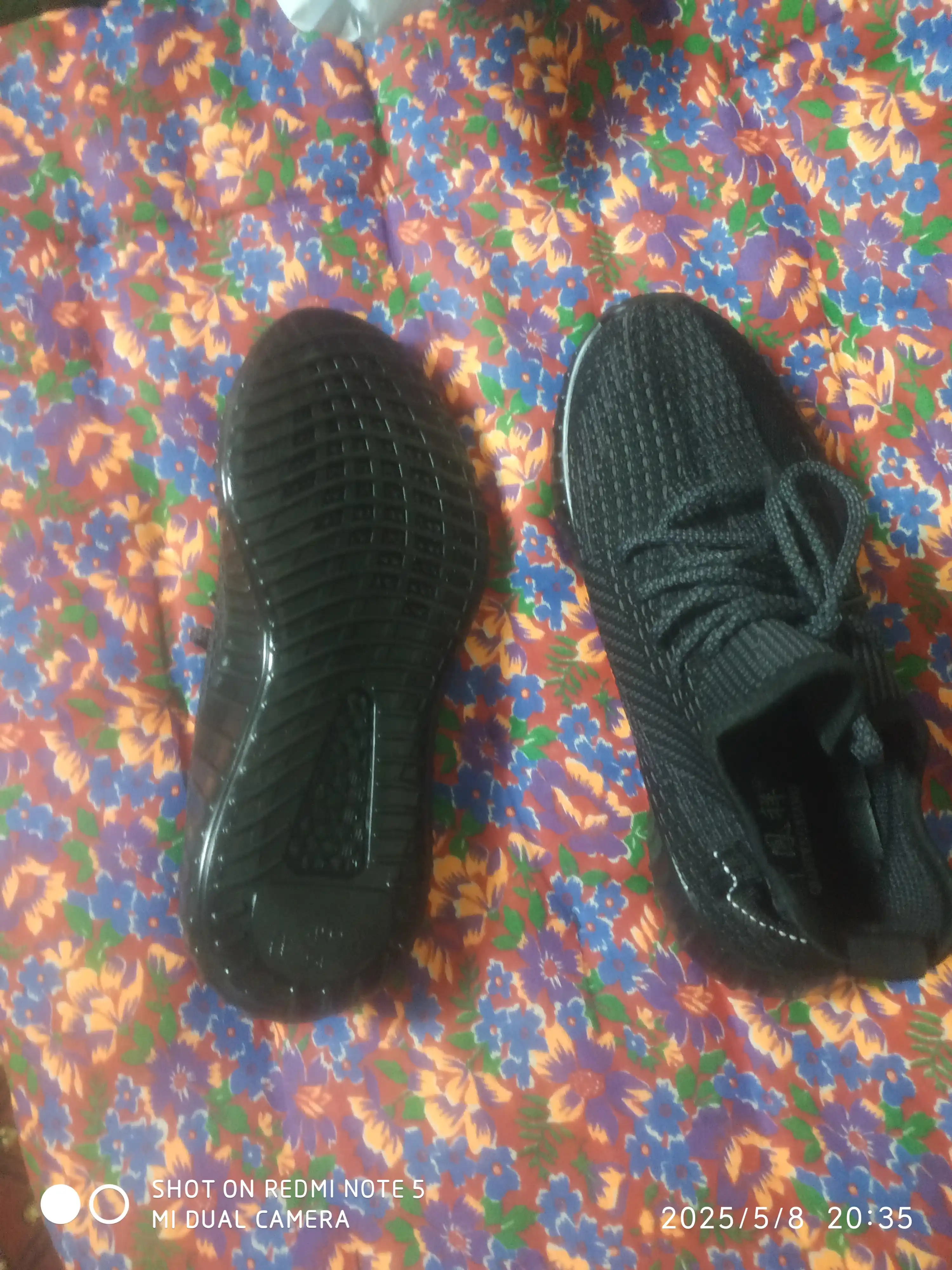 YEEZY ayollar va erkaklar uchun yengil krossovkalari, 36-44