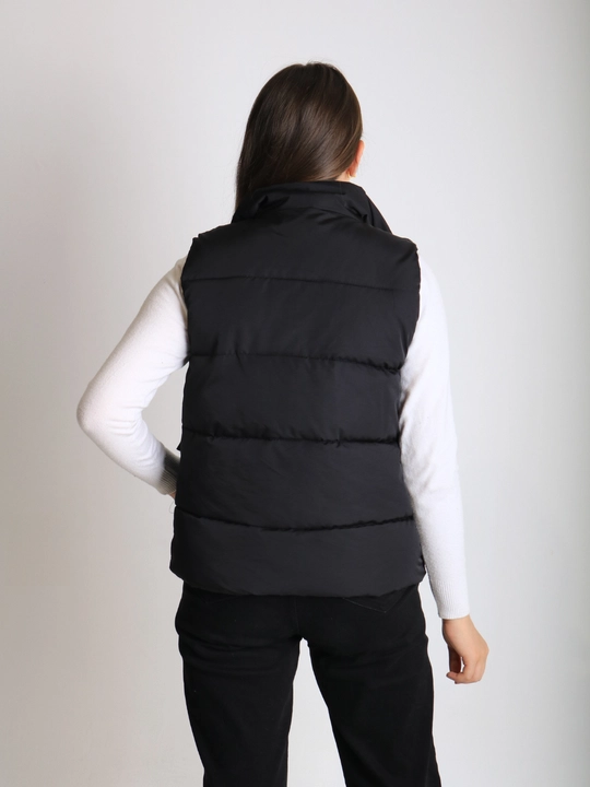 Ayollar uchun  jilet, hollafayber bilan issiq, poliester, universal o‘lchamdagi L–XL