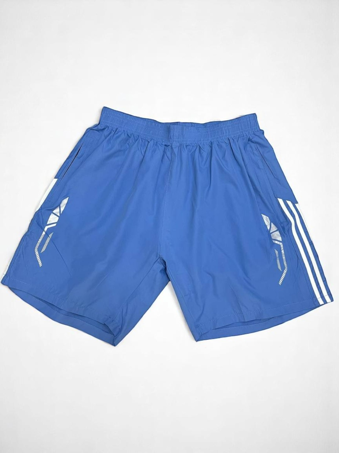 Rossiyalik porno aktrisani ishga olishdi.