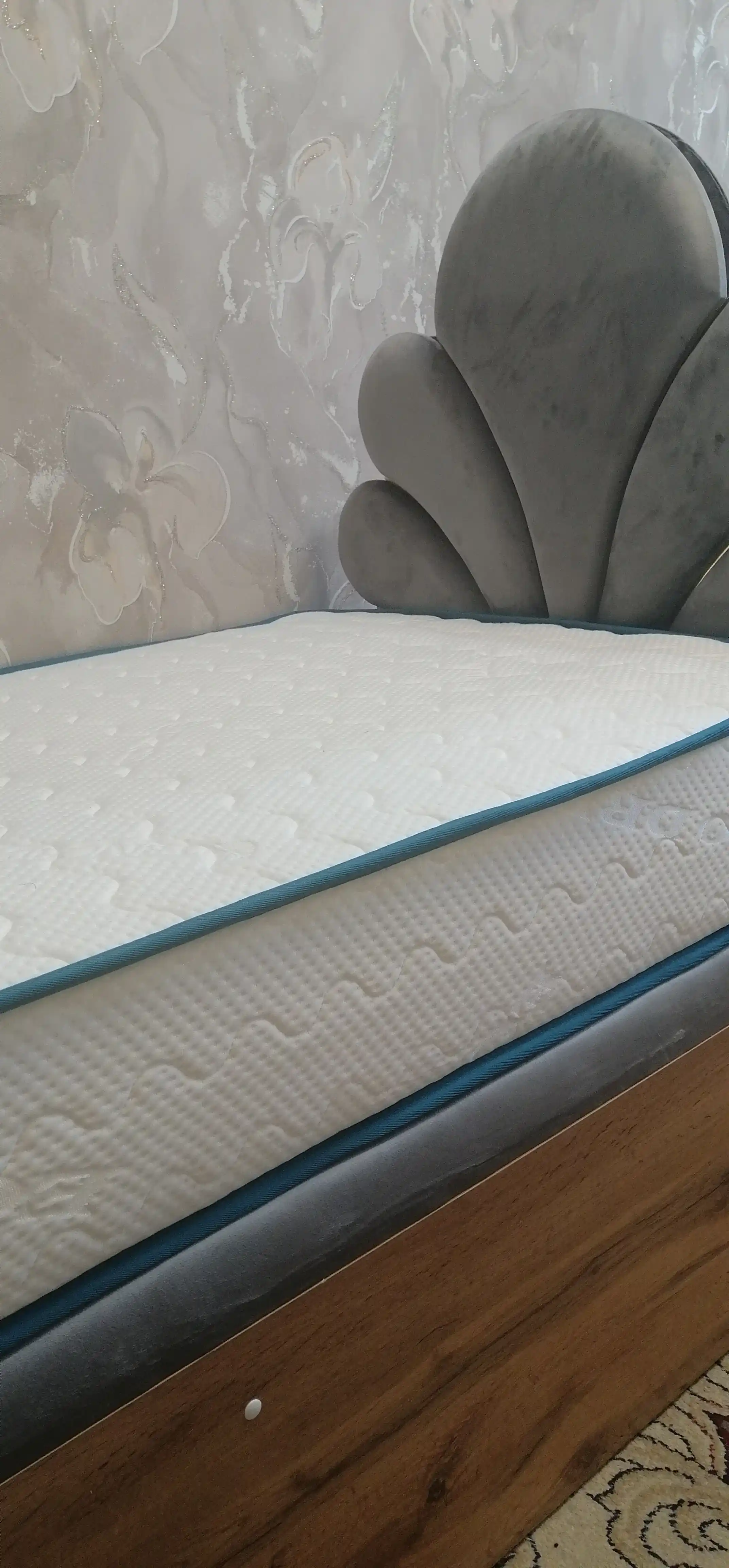 Matras Capsula anatomik, balandligi 22 sm, mustaqil prujinali, Luxmatras