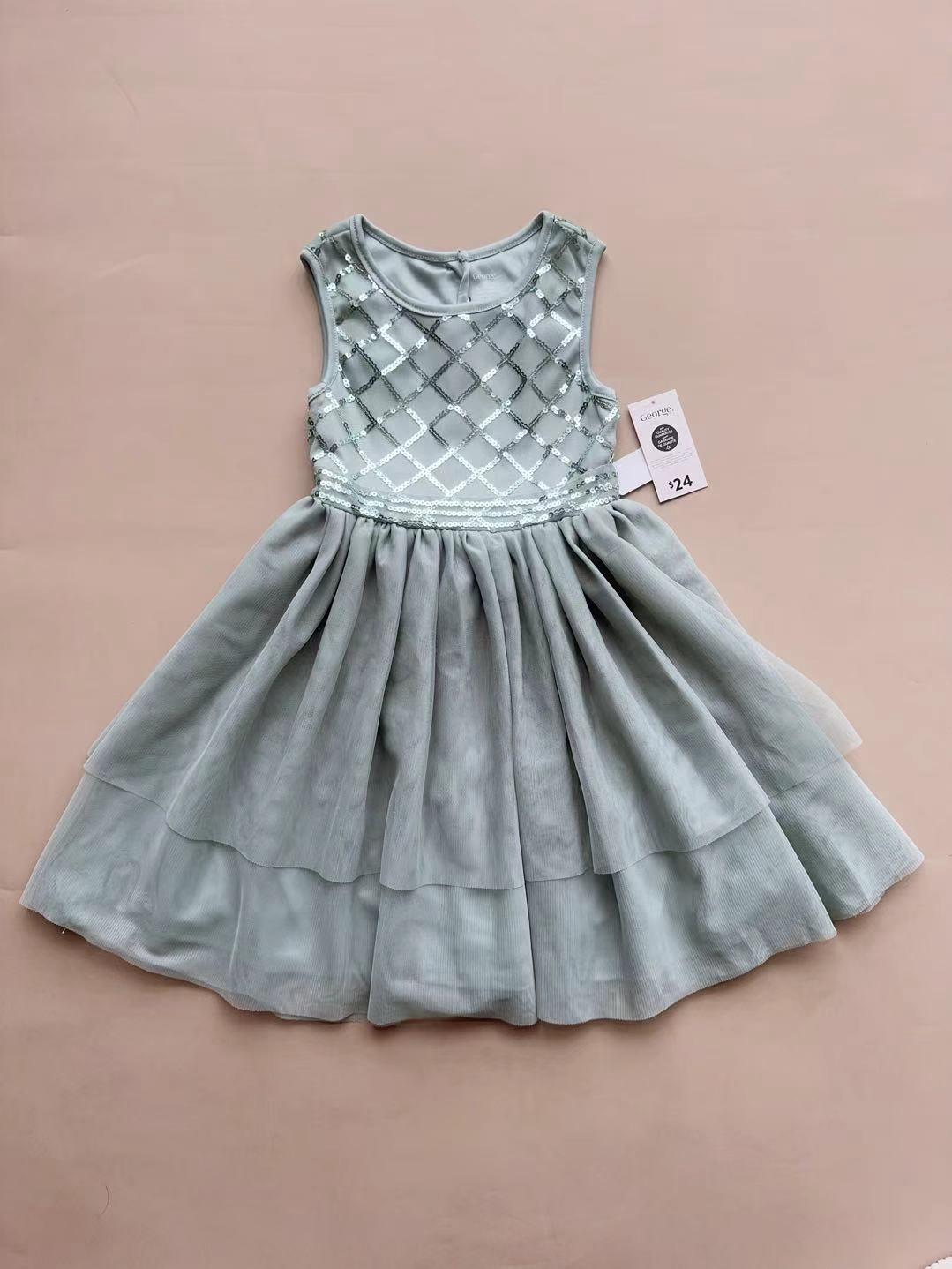 Porno modelni suratga olish