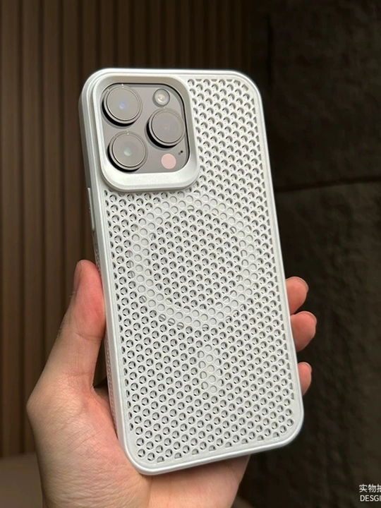 Чехол для iPhone 15/16/17 Pro/Max, с вентиляционными отверстиями и MagSafe