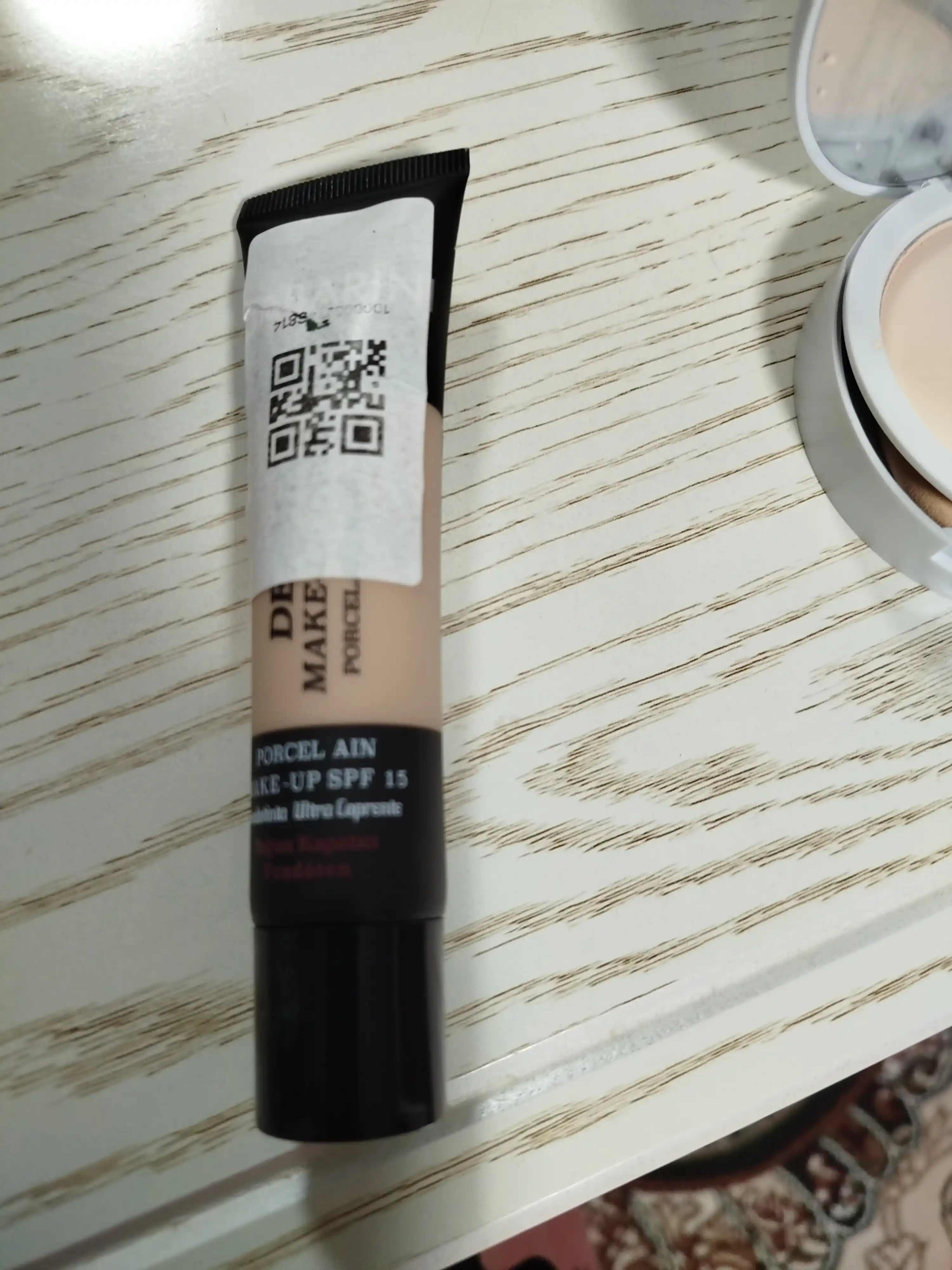 Тональный крем для лица DERMA
