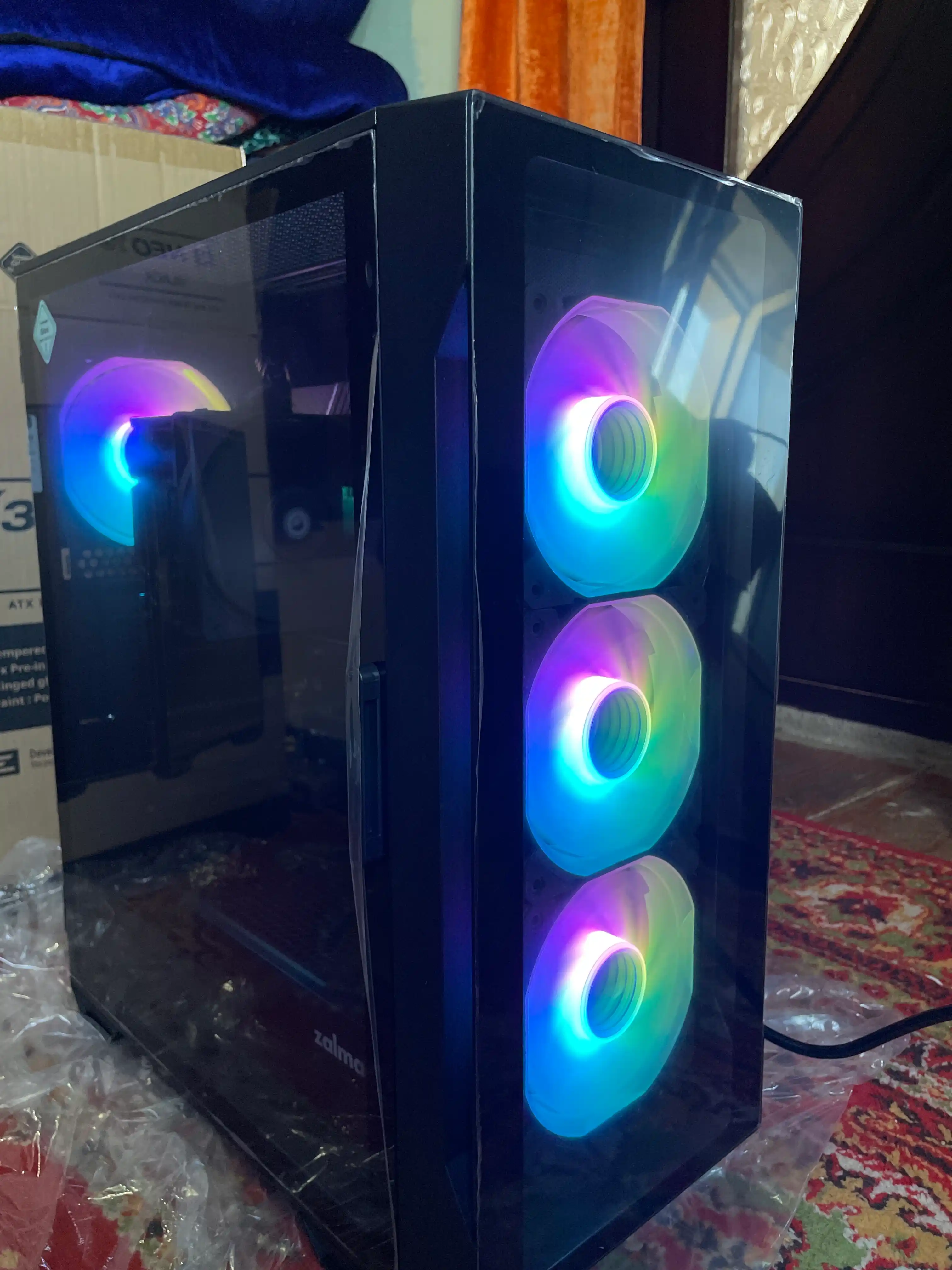 Компьютерный корпус Zalman I3NEOTG, без БП, 4 кулера в комплекте, стекло, ARGB подсветка