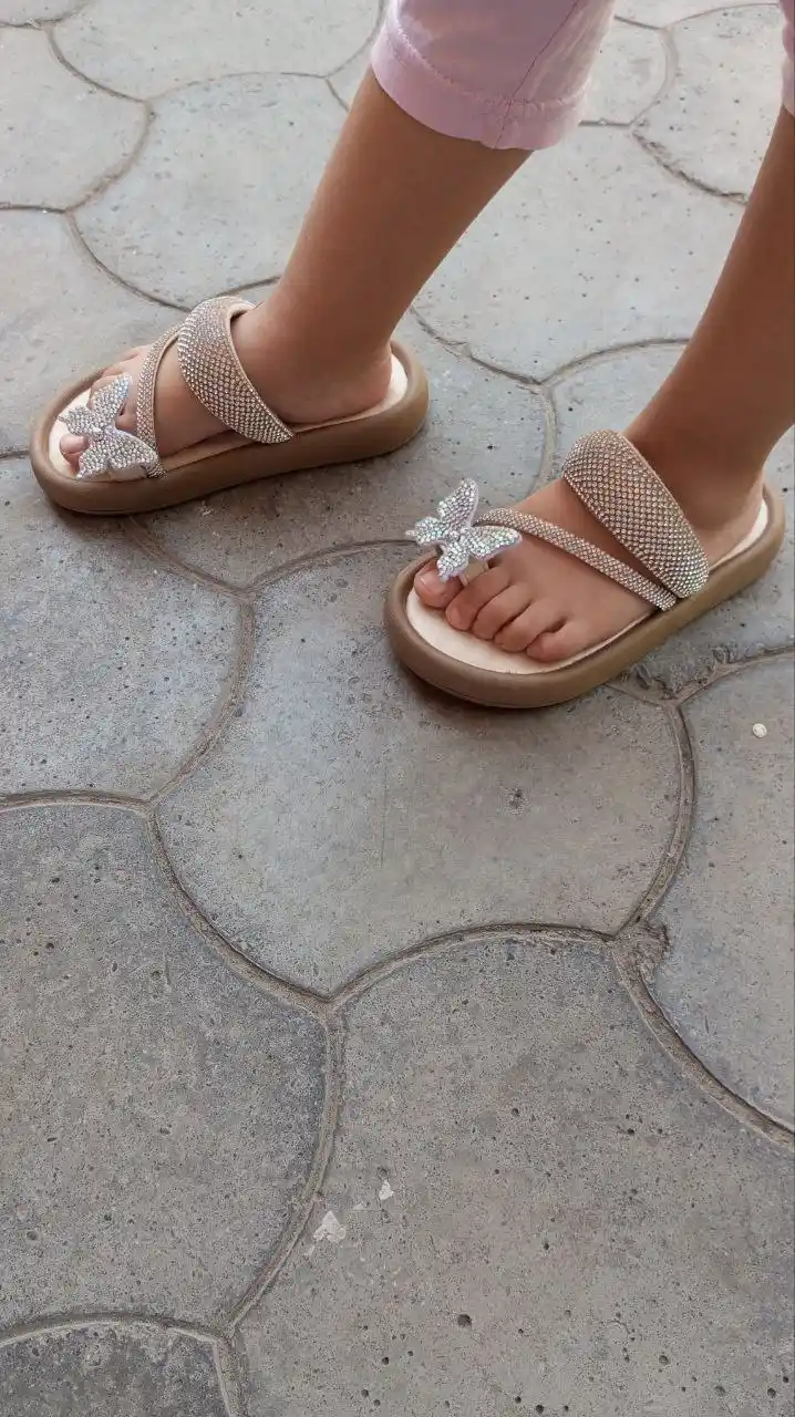 Сланцы для девочек