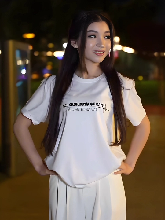 Ayollar va erkaklar uchun bir xil rangdagi futbolka, 100% paxta