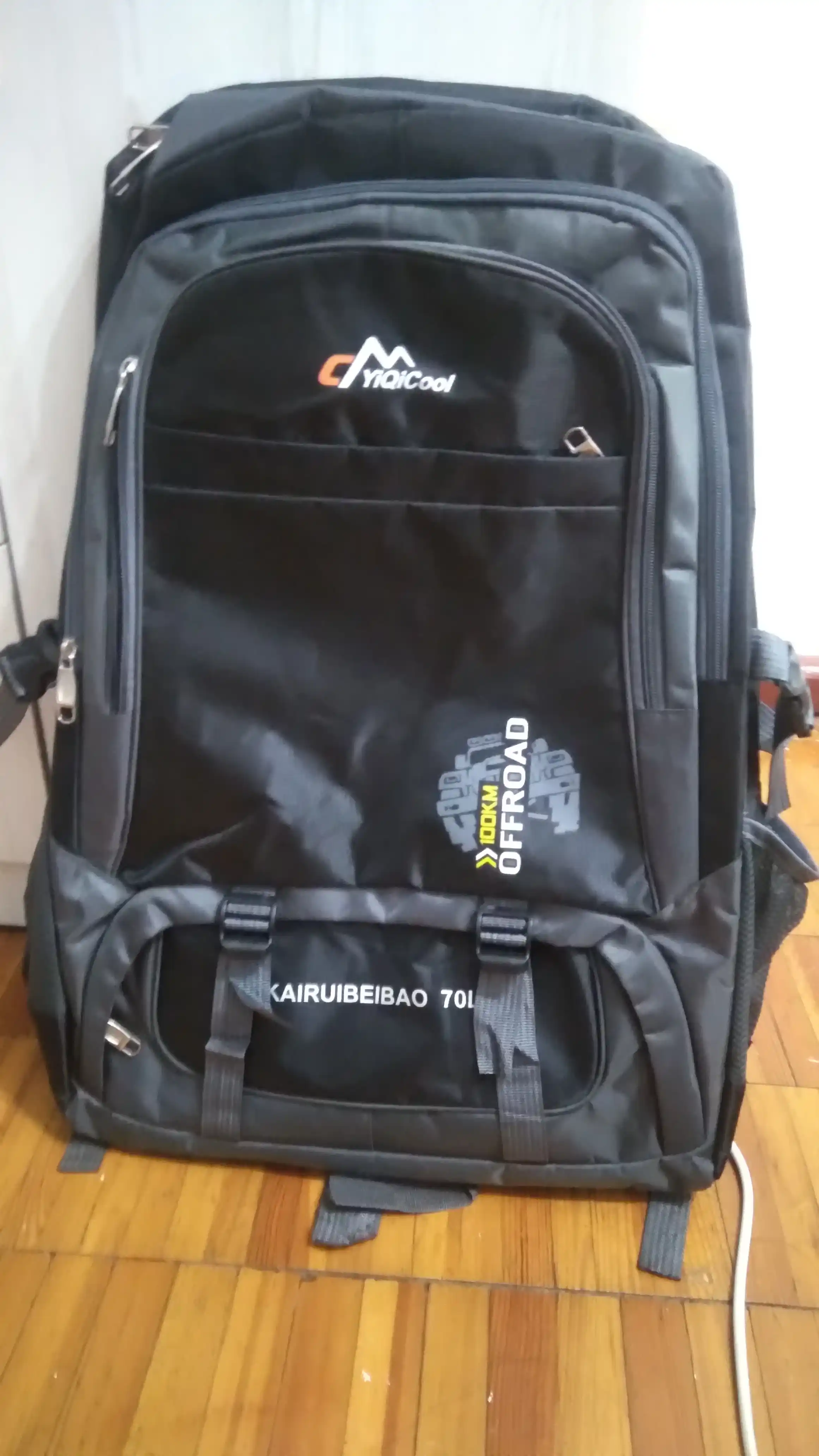 Ryukzak turistik sayohat uchun, sport uchun, universal