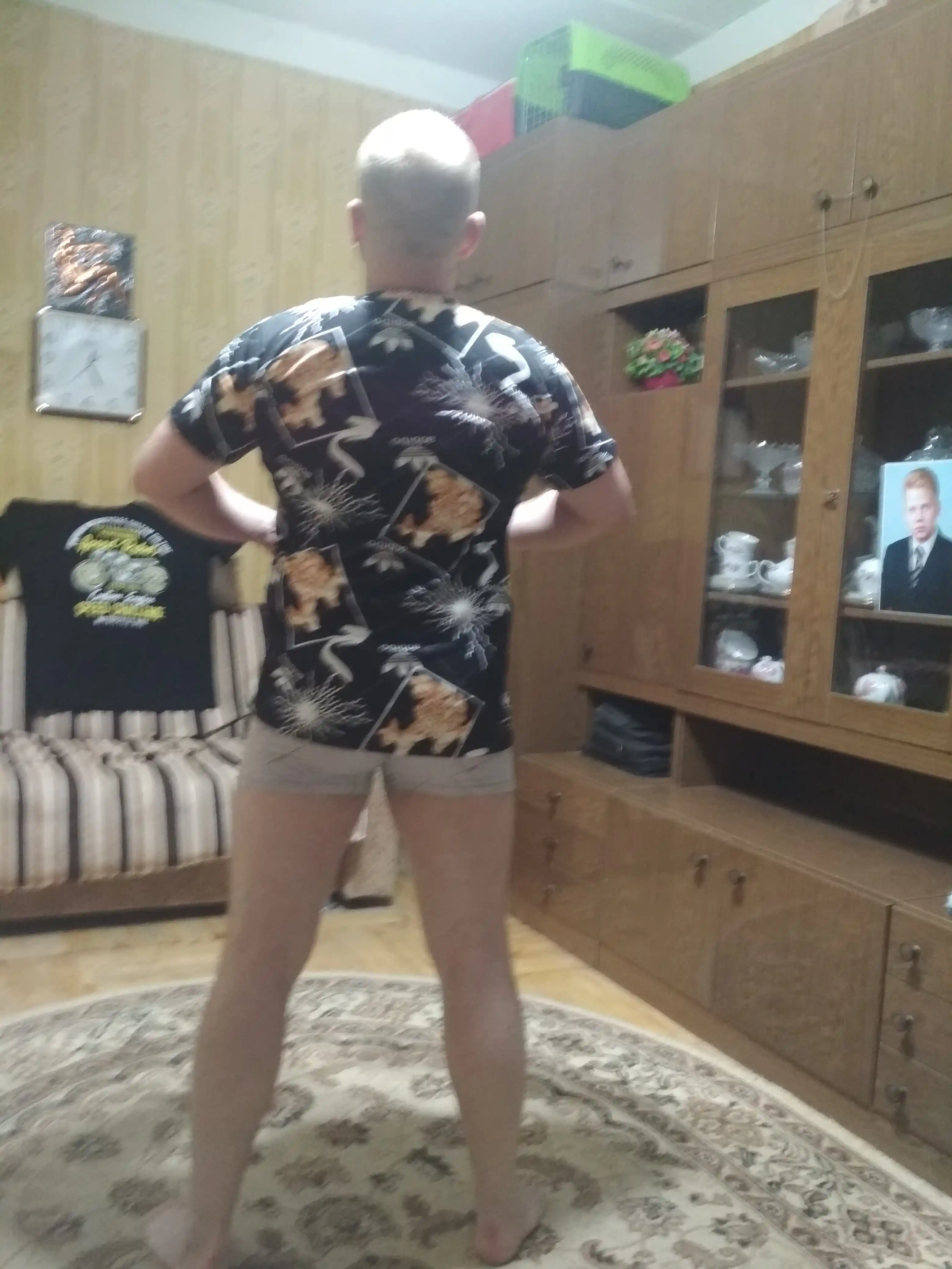 Erkaklar futbolkasi