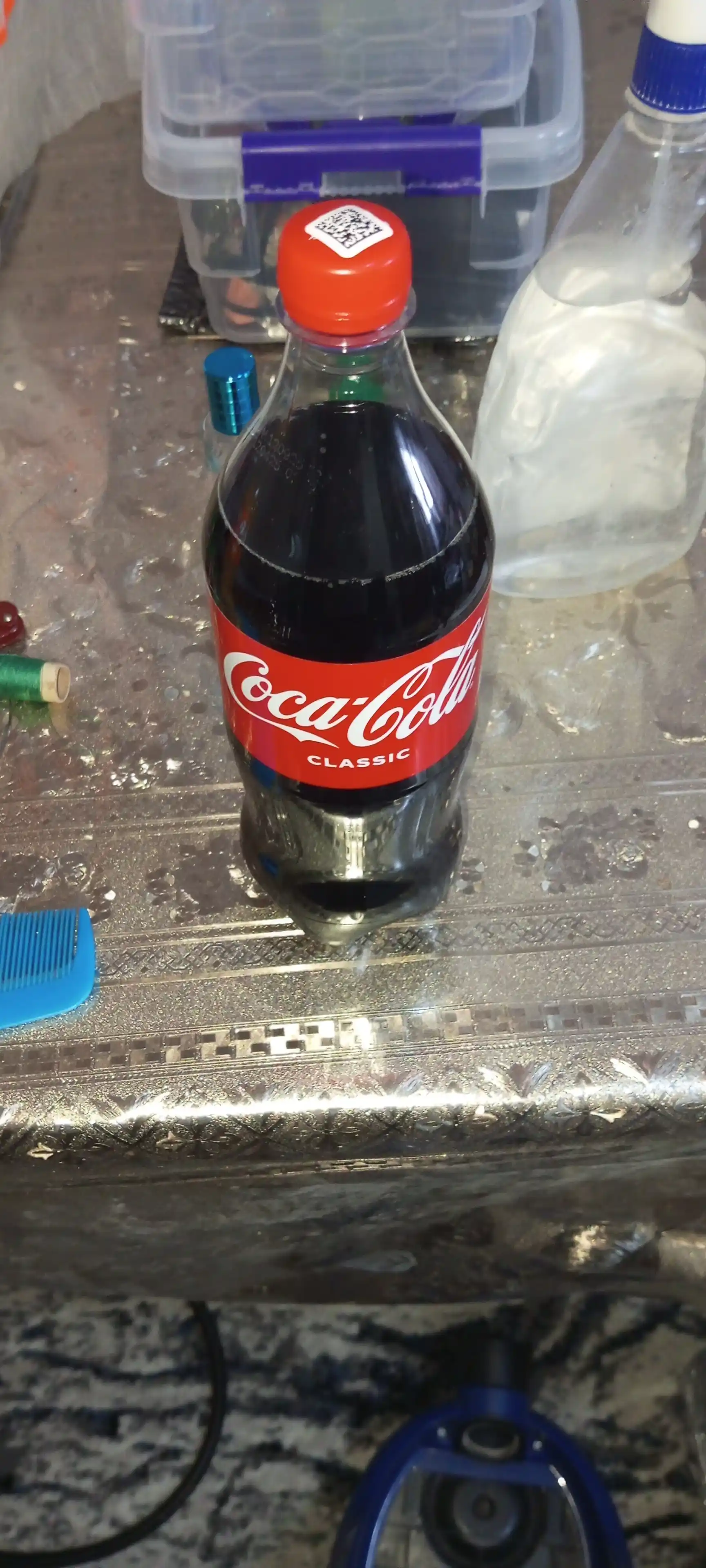 Gazlangan ichimlik Coca Cola Classic, 1 litr