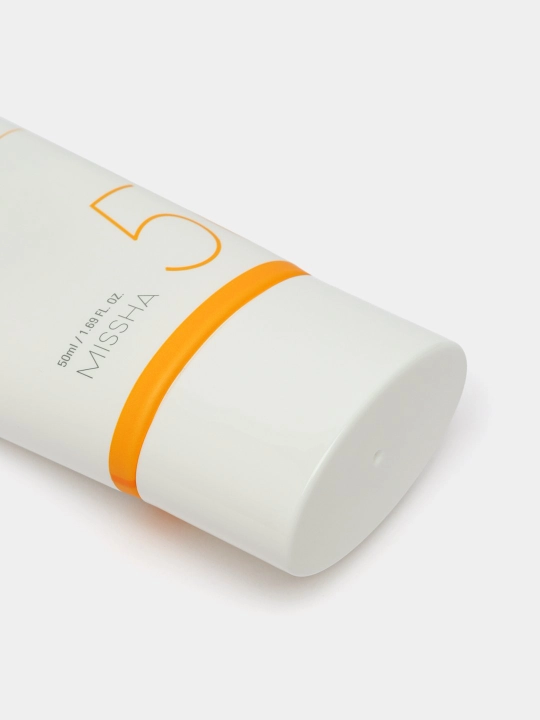 Увлажняющий солнцезащитный крем Missha All Around Safe Block Aqua Sun SPF 50+ Pa++++