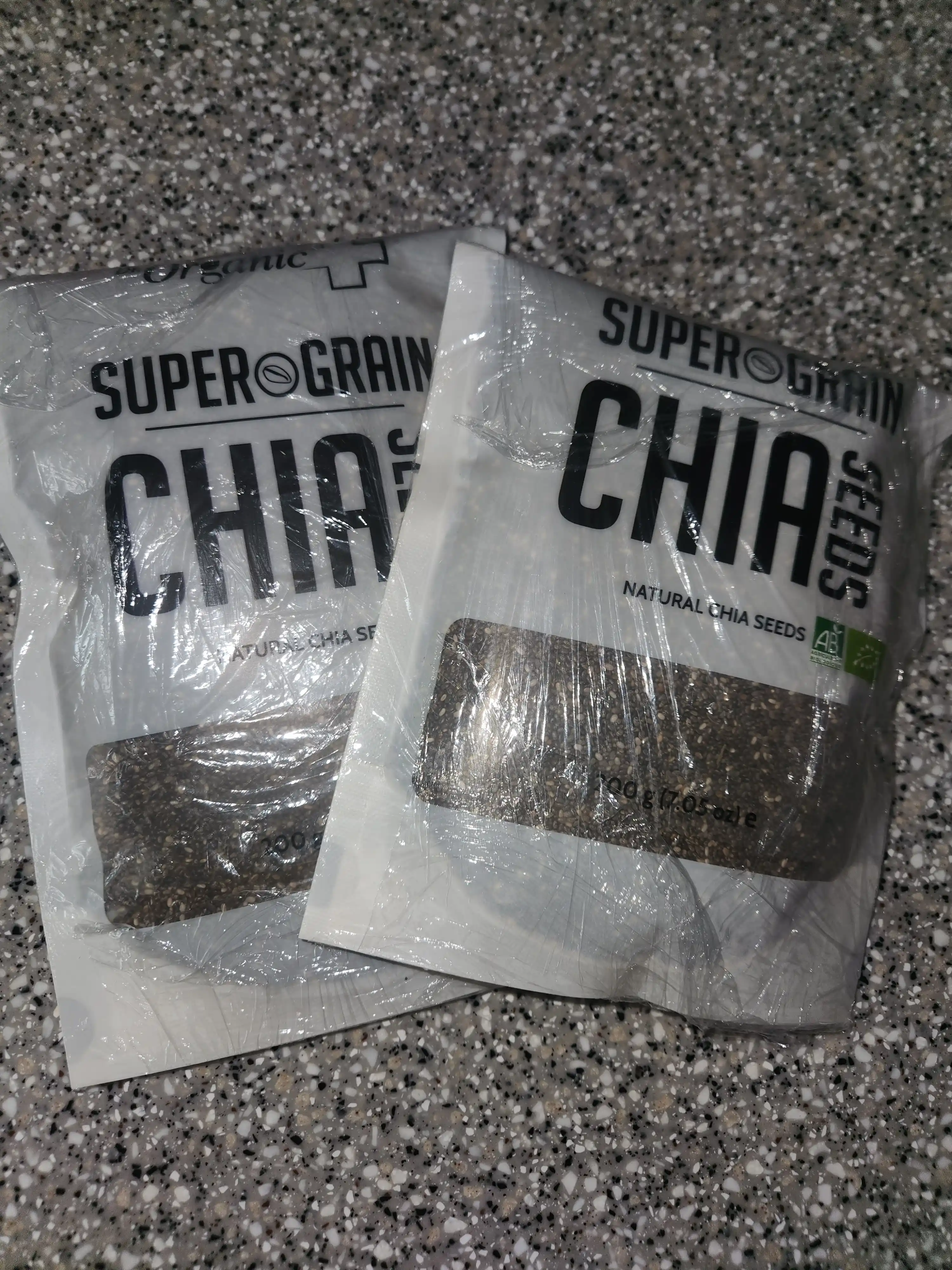 Chia urug'i tabiiy qora