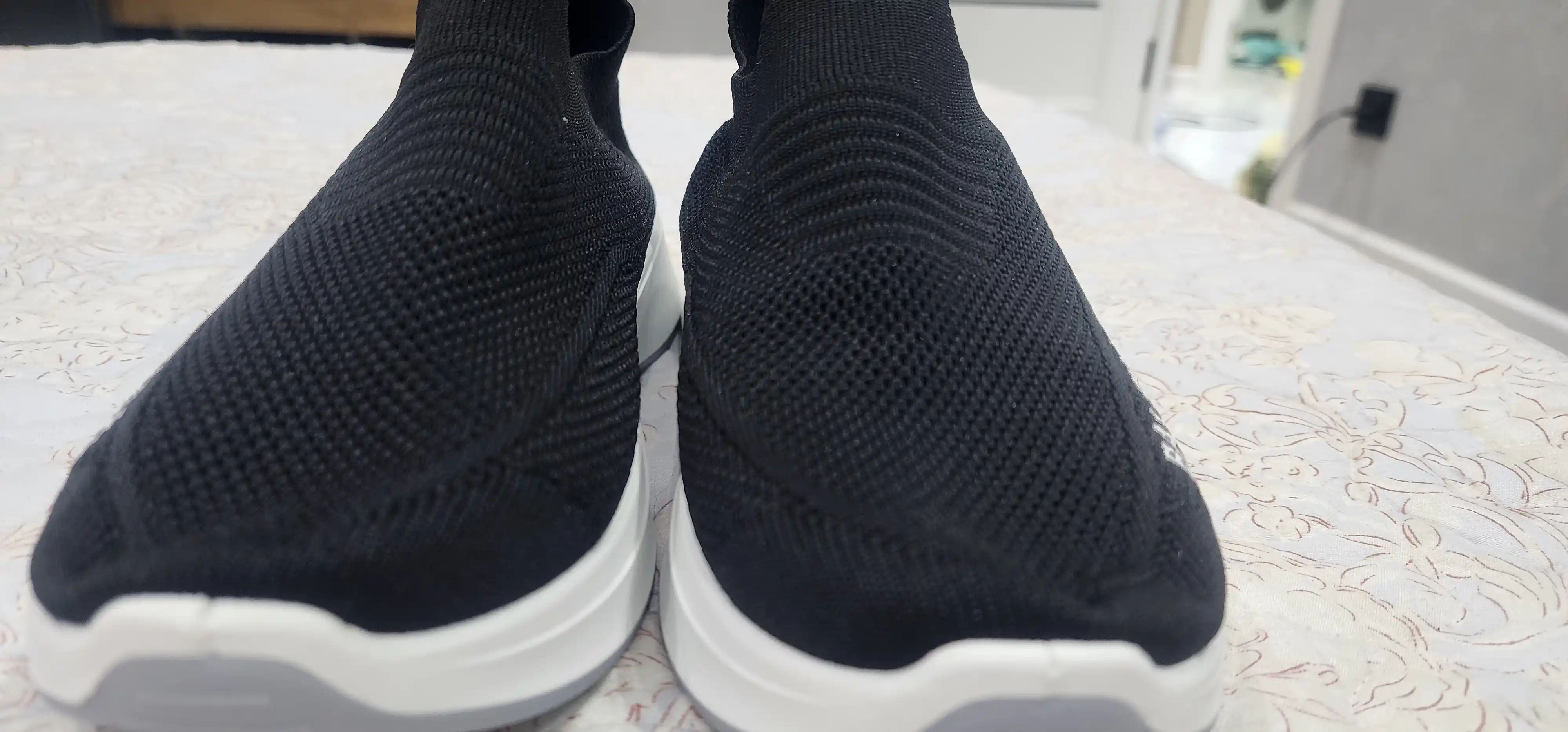 Ayollar uchun sport slipon krossovka, yengil va qulay, kundalik va yugurish uchun, 36–41