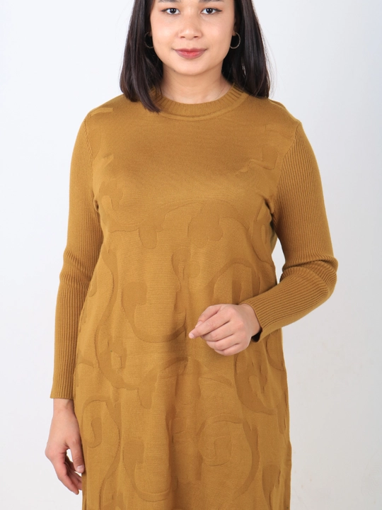 Ayollar uchun angora va junli tunika, L-XL universal o‘lcham, umshoq va issiq qishki kiyim