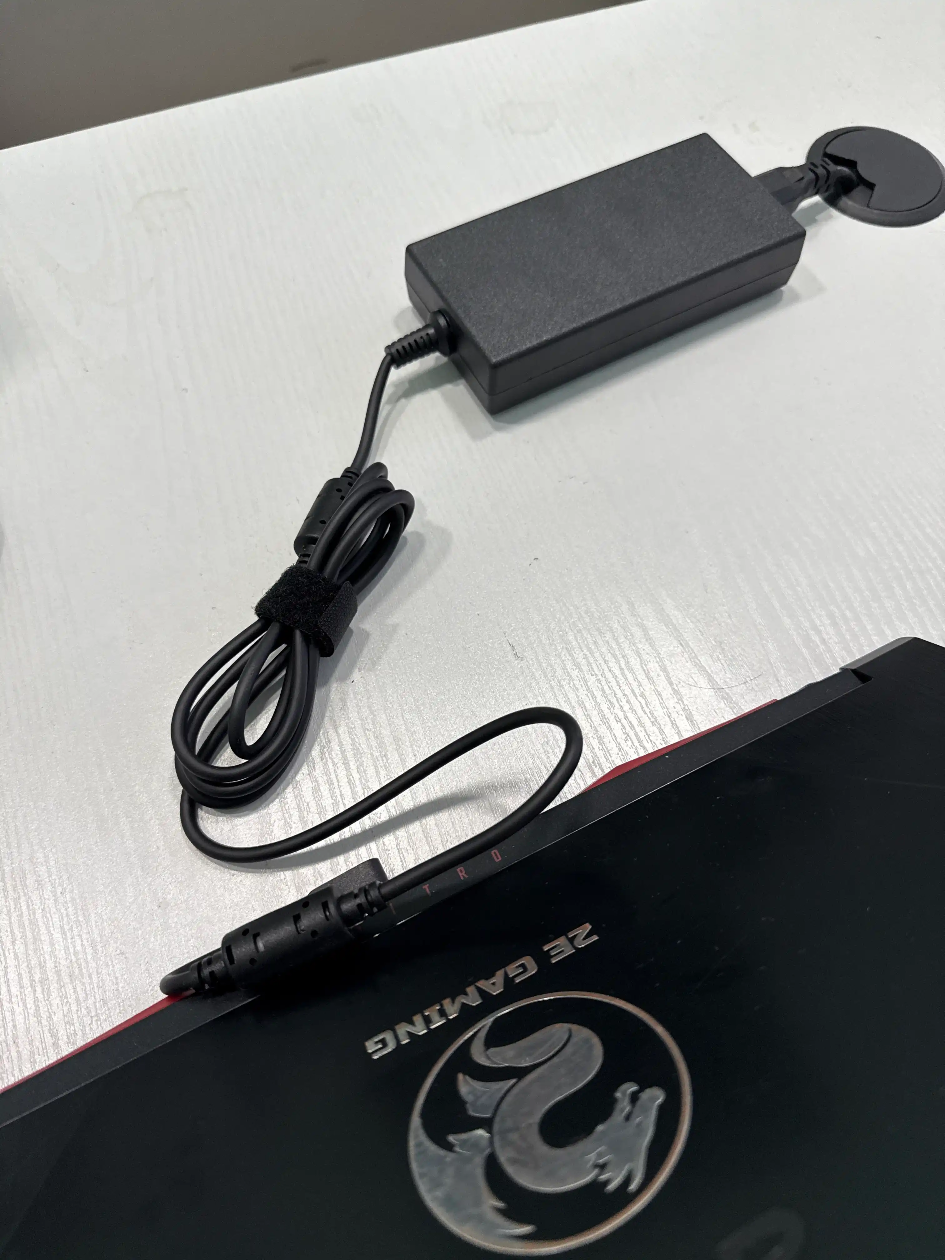 Блок питания ACER 180 Вт, наконечник красный, 19,5 V, 9.23 A