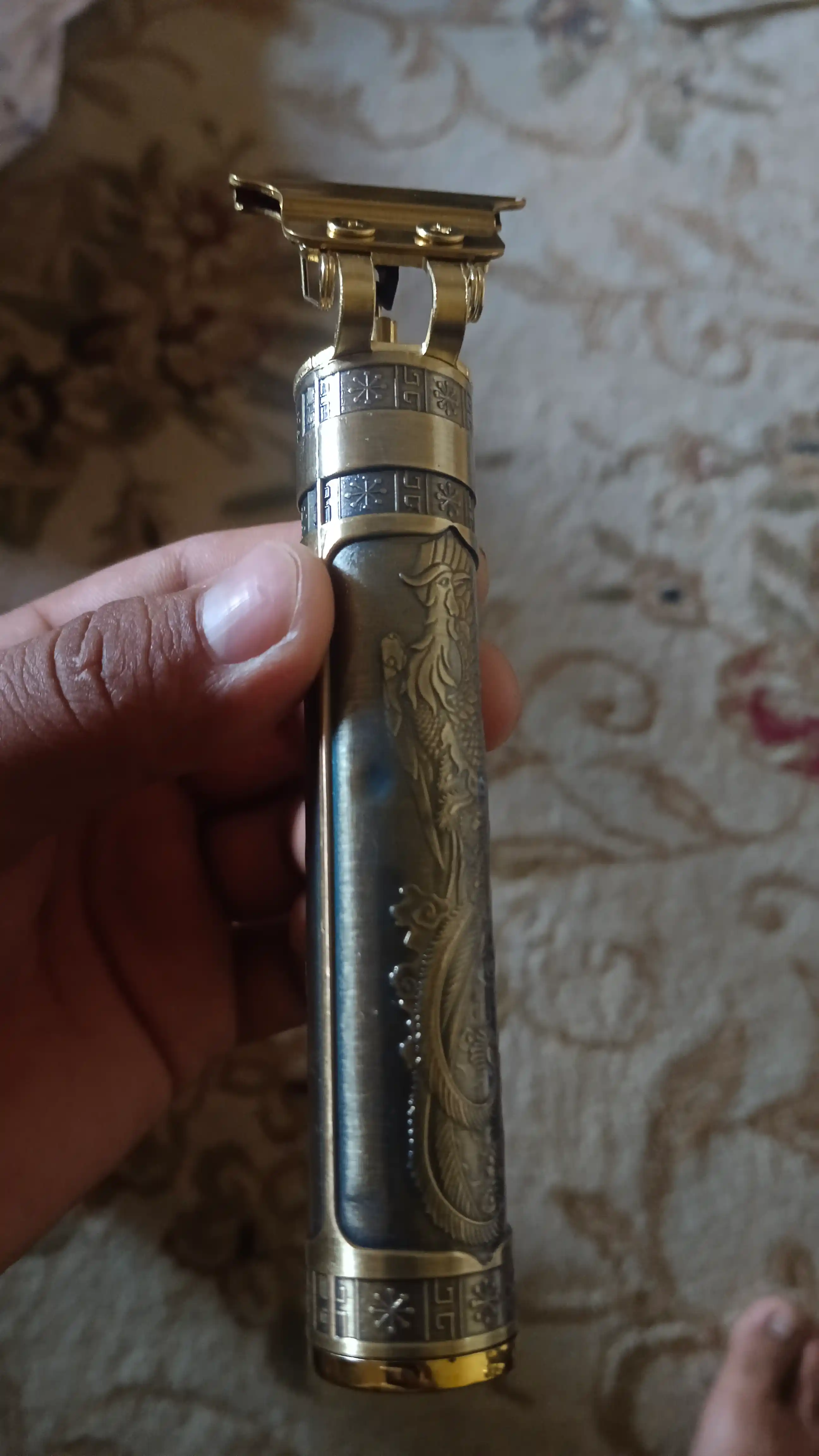 Simsiz trimmer VINTAGE T9, Dragon dizayn, 4 nasadka, 2 soat batareya