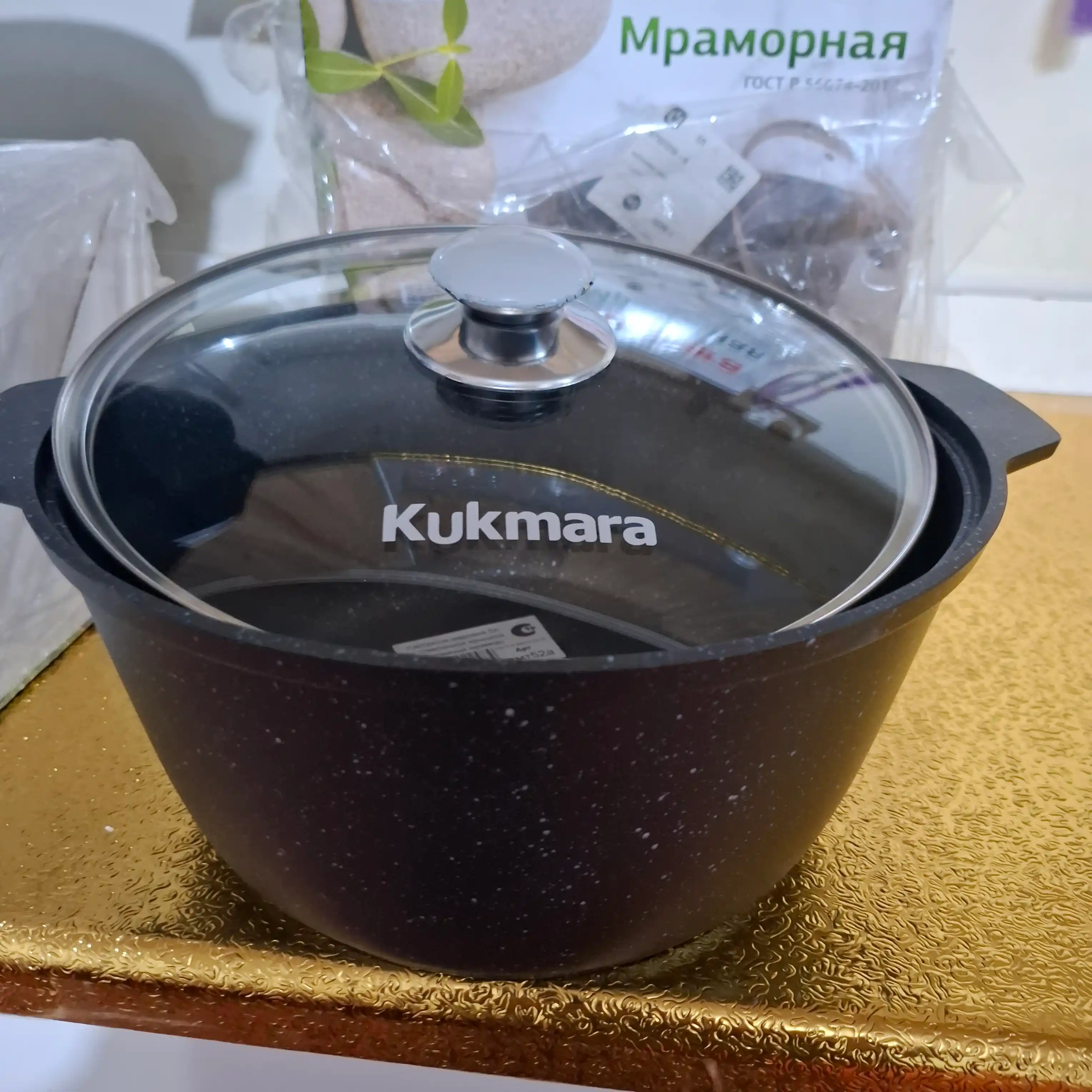 Kukmara Kastryulya-zharovnya, to‘m mramor, antipigarna qoplama, steklyannaya krishkali